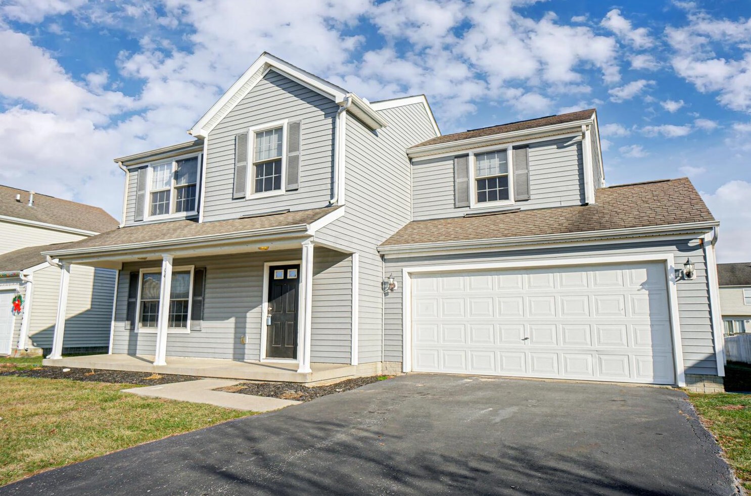 94 Richard Ave, Ashville OH  43103-9000 exterior