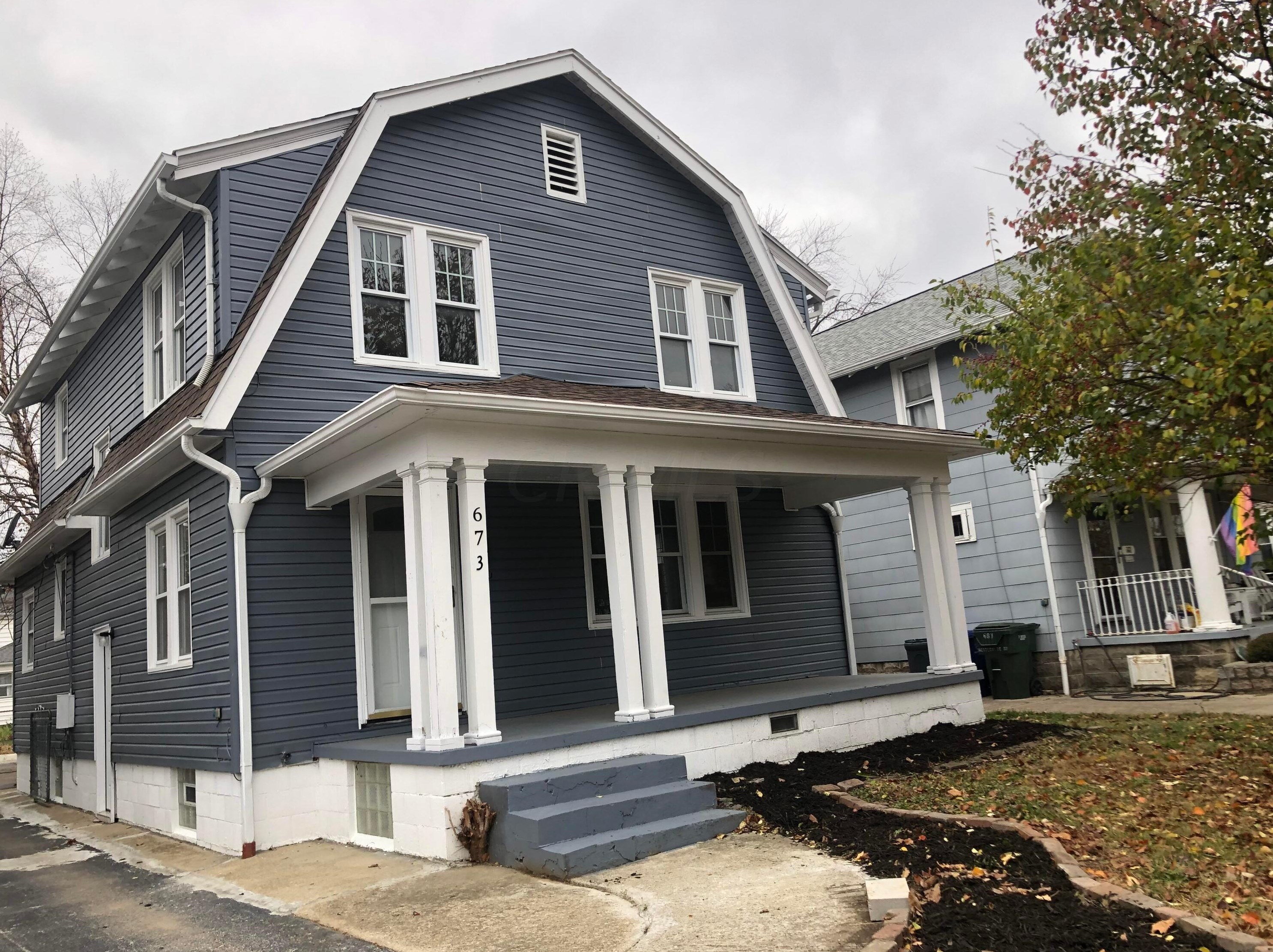 673 Chestershire Rd, Columbus, OH 43204-2427
