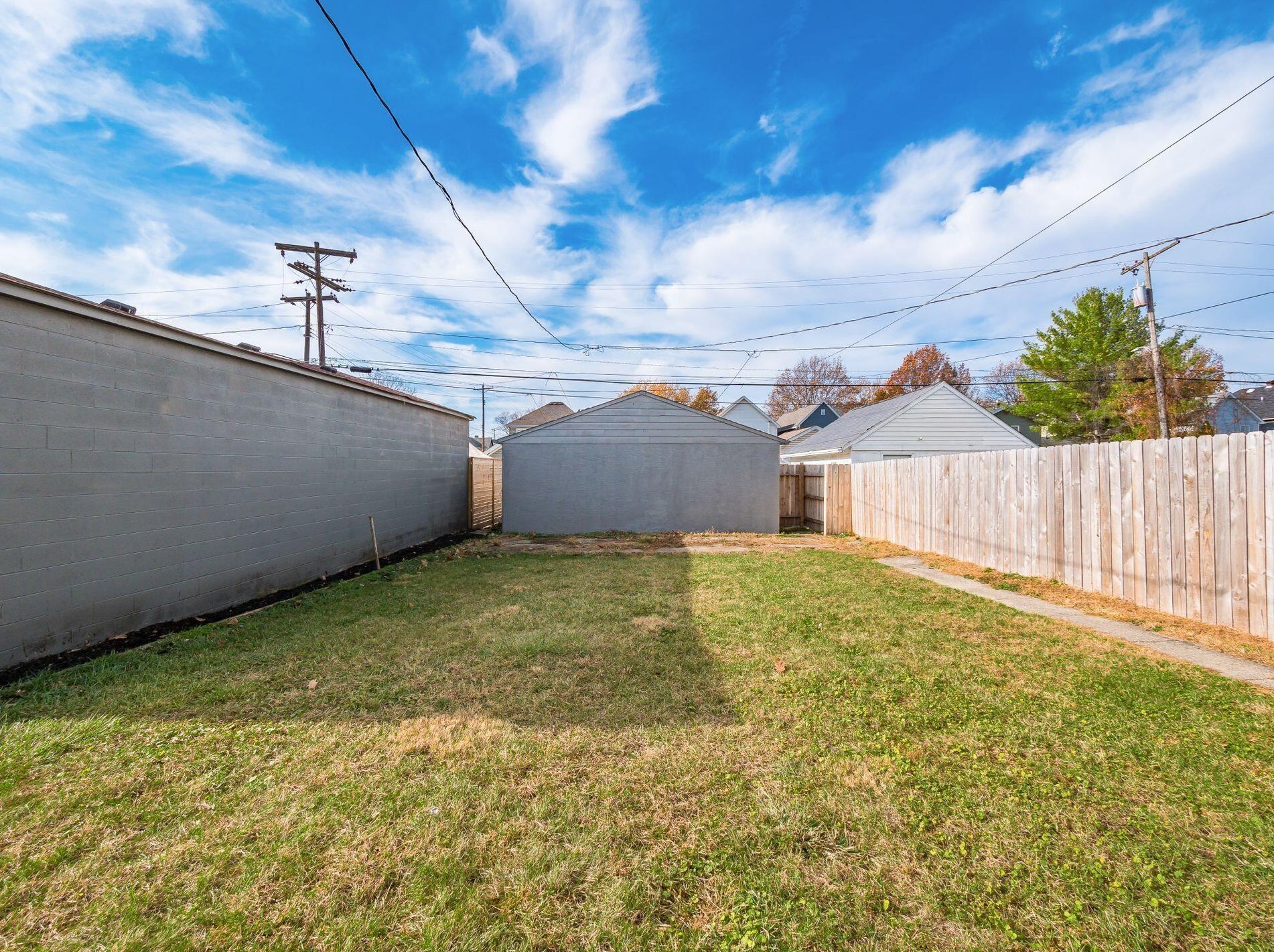 87 Yale Ave, Columbus OH 43223-1344 exterior