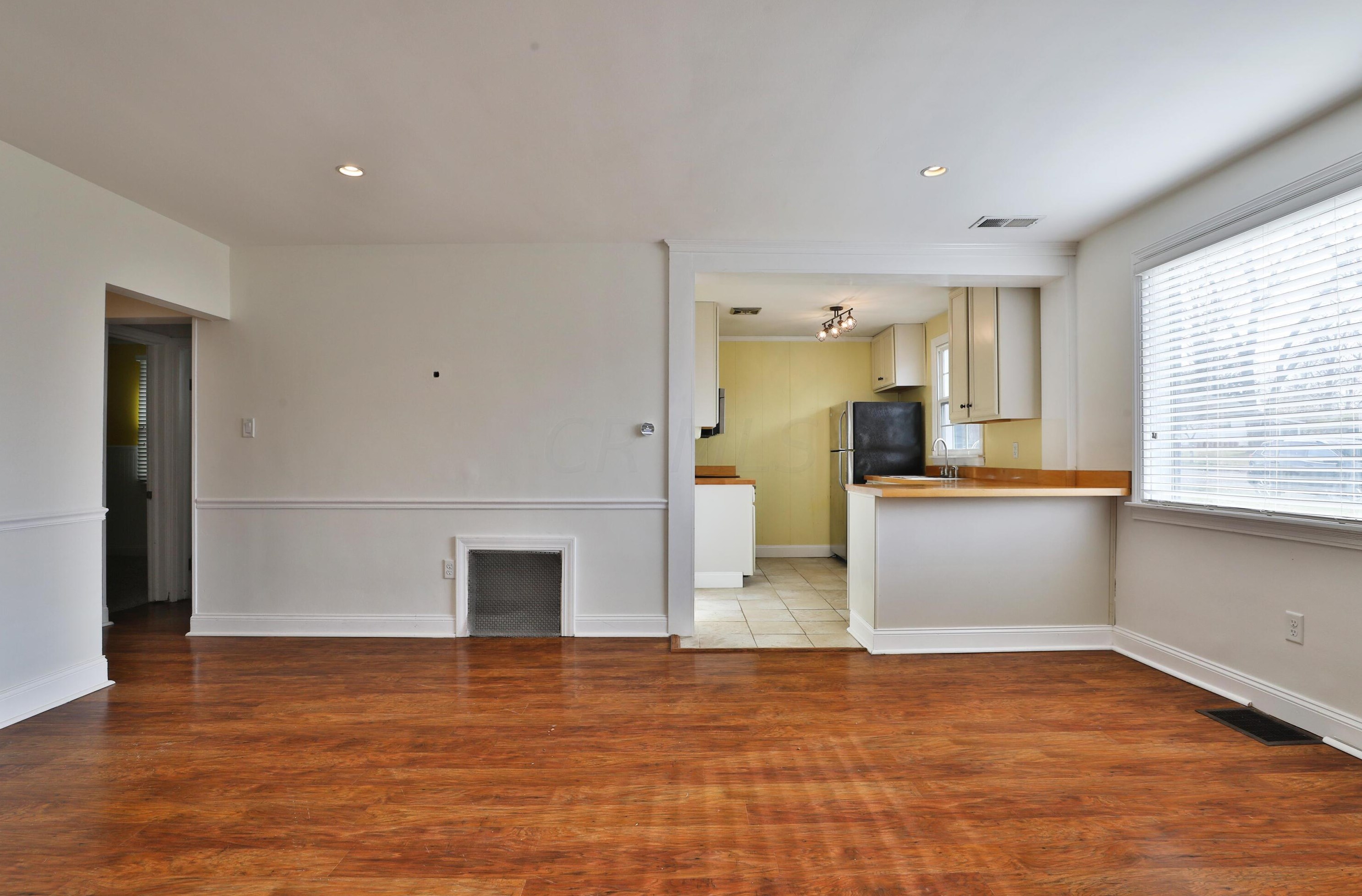 590 Chase Rd, Columbus OH  43214-1336 exterior