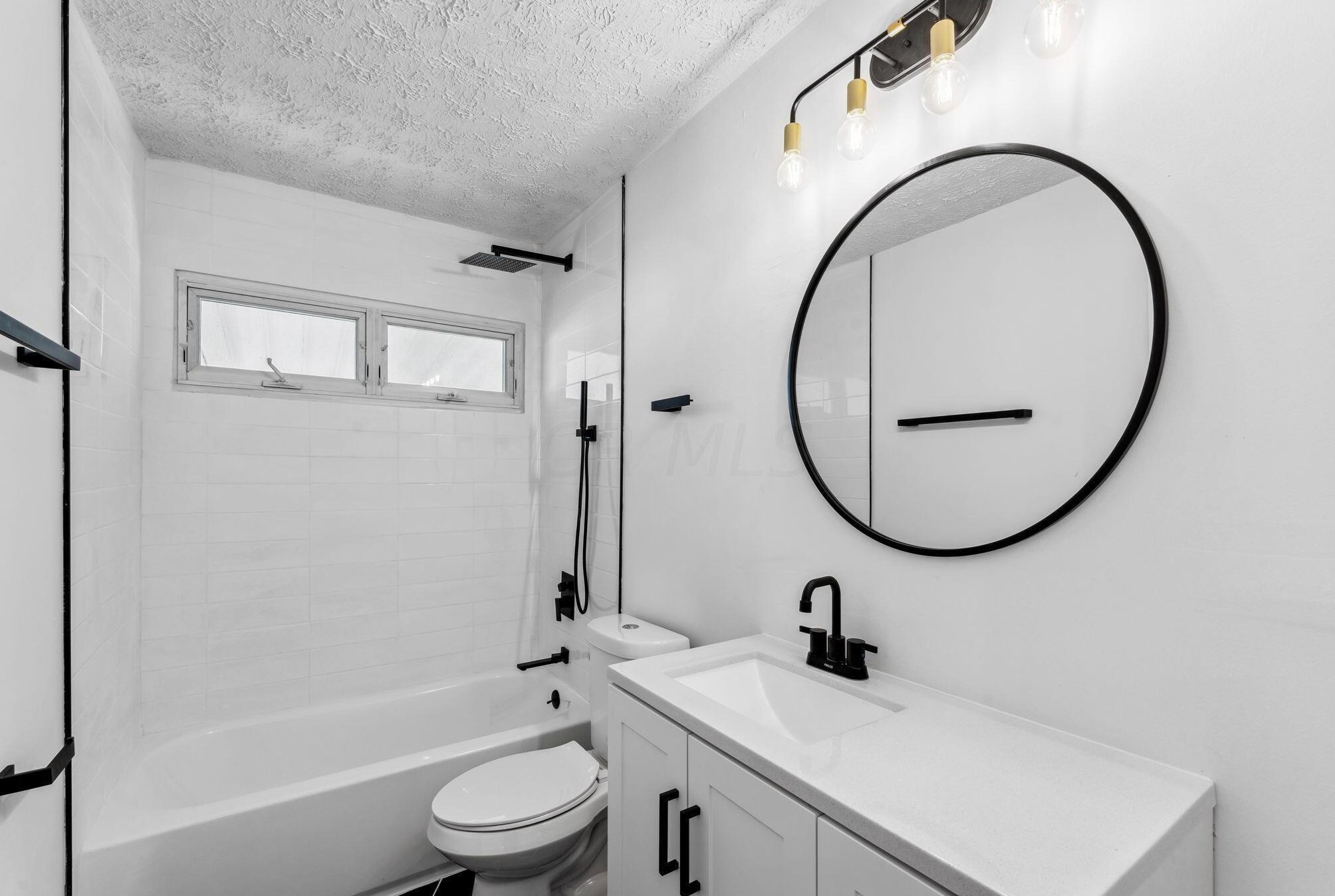 96 Weyant Ave, Columbus OH 43227-1024 exterior