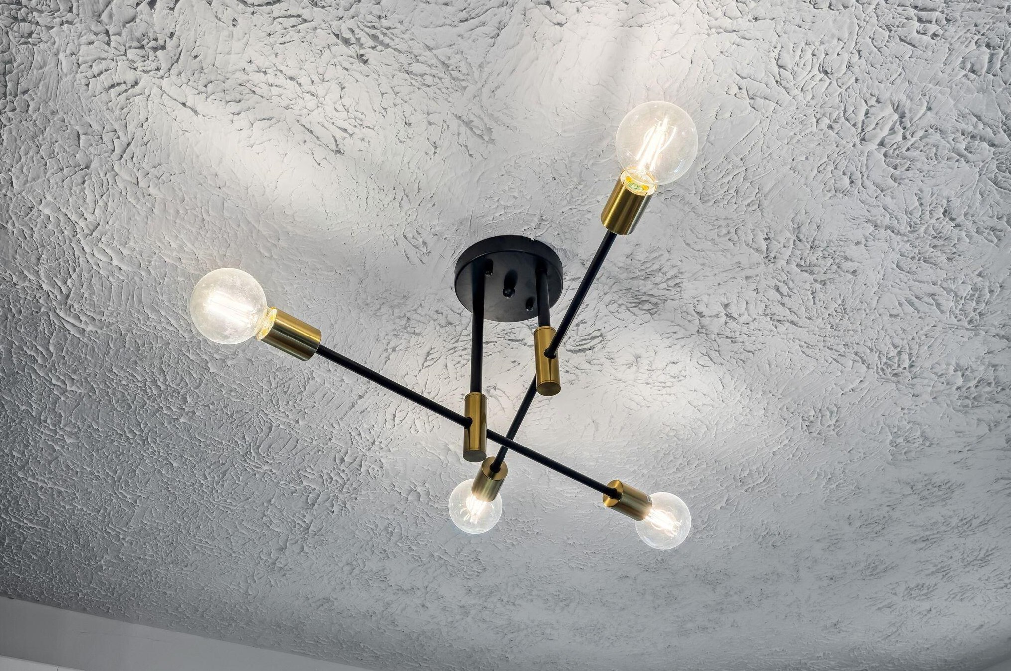 96 Weyant Ave, Columbus OH 43227-1024 exterior