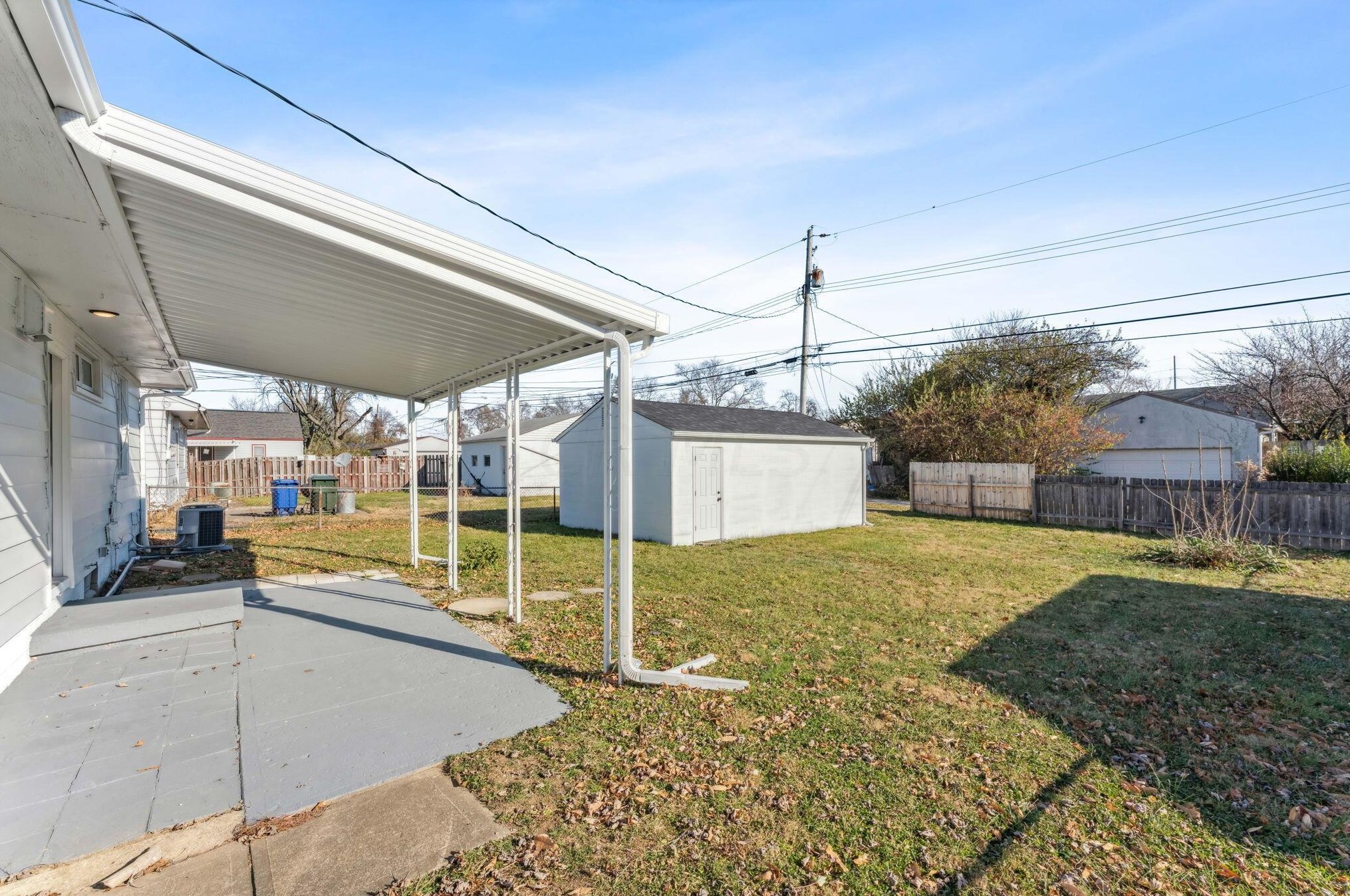 96 Weyant Ave, Columbus OH 43227-1024 exterior