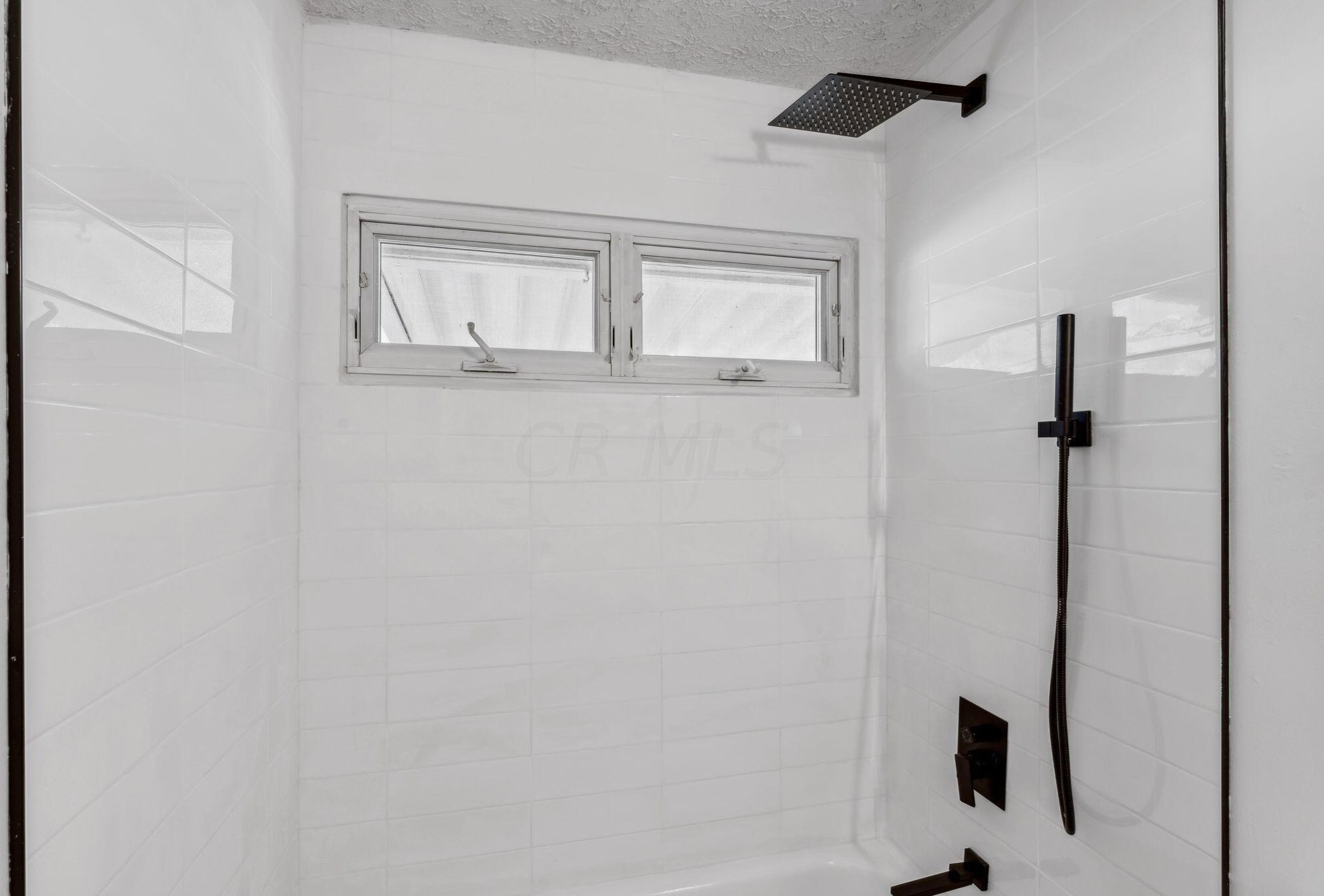 96 Weyant Ave, Columbus OH 43227-1024 exterior