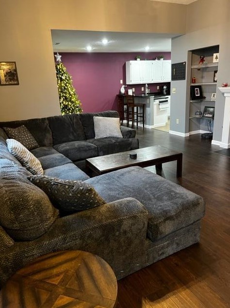 1302 Stratford Ct, Circleville, OH 43113-1394