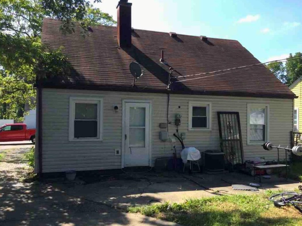 2372 Lindale Rd, Columbus, OH 43224-4637