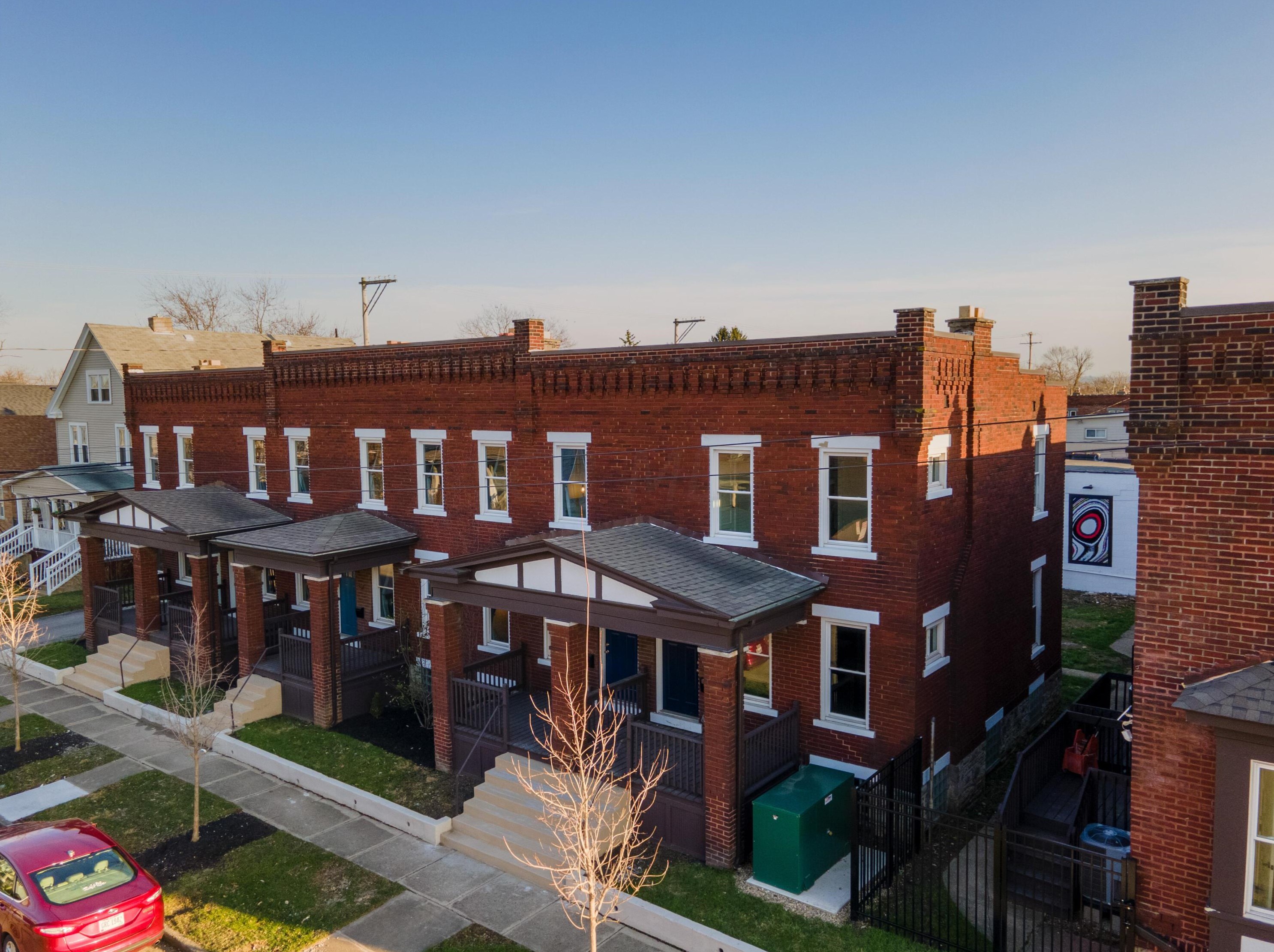 1296 Parsons Ave, Columbus, OH 43206-3641