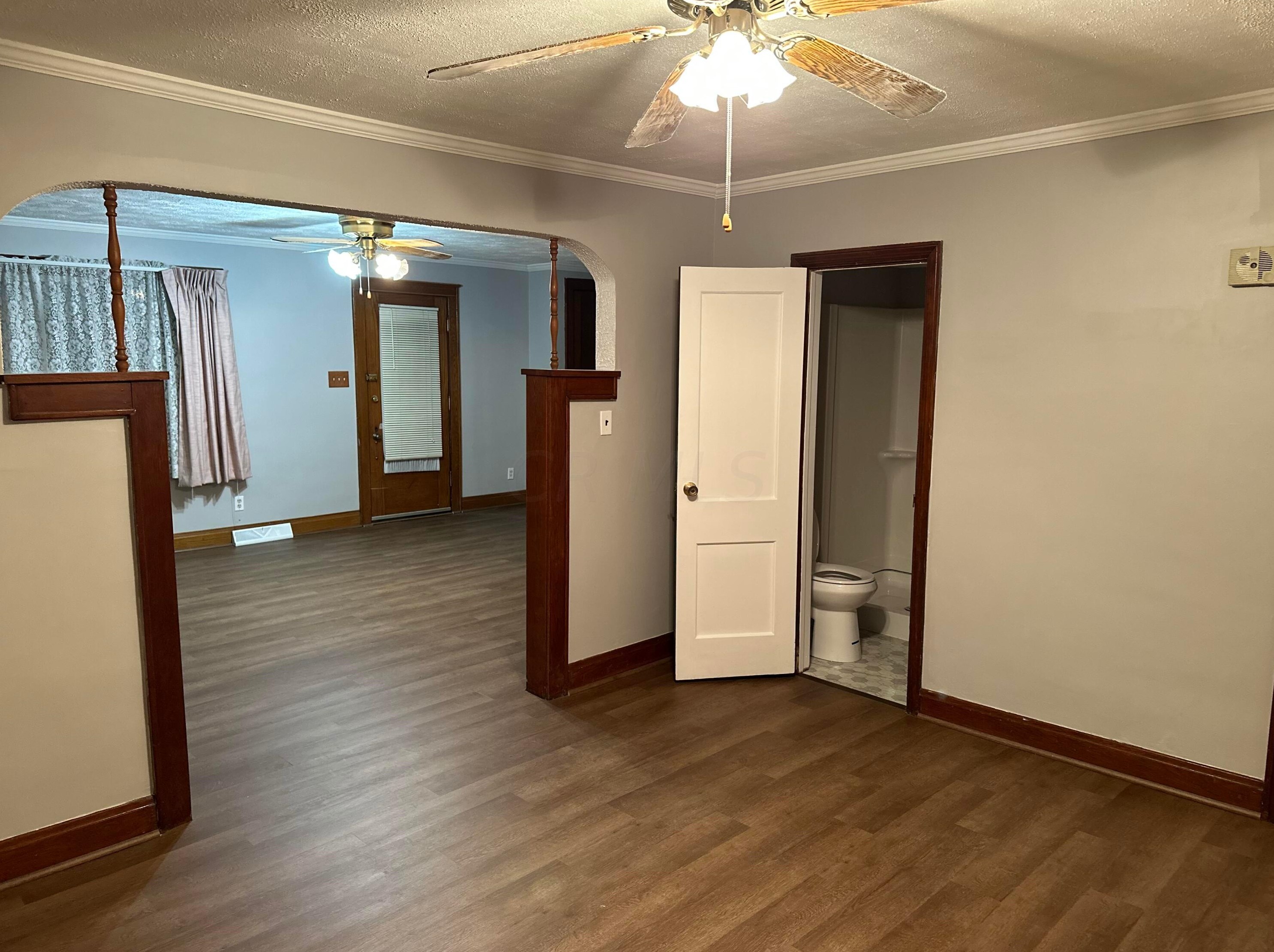 584 Warren Ave, Columbus OH  43204-3471 exterior