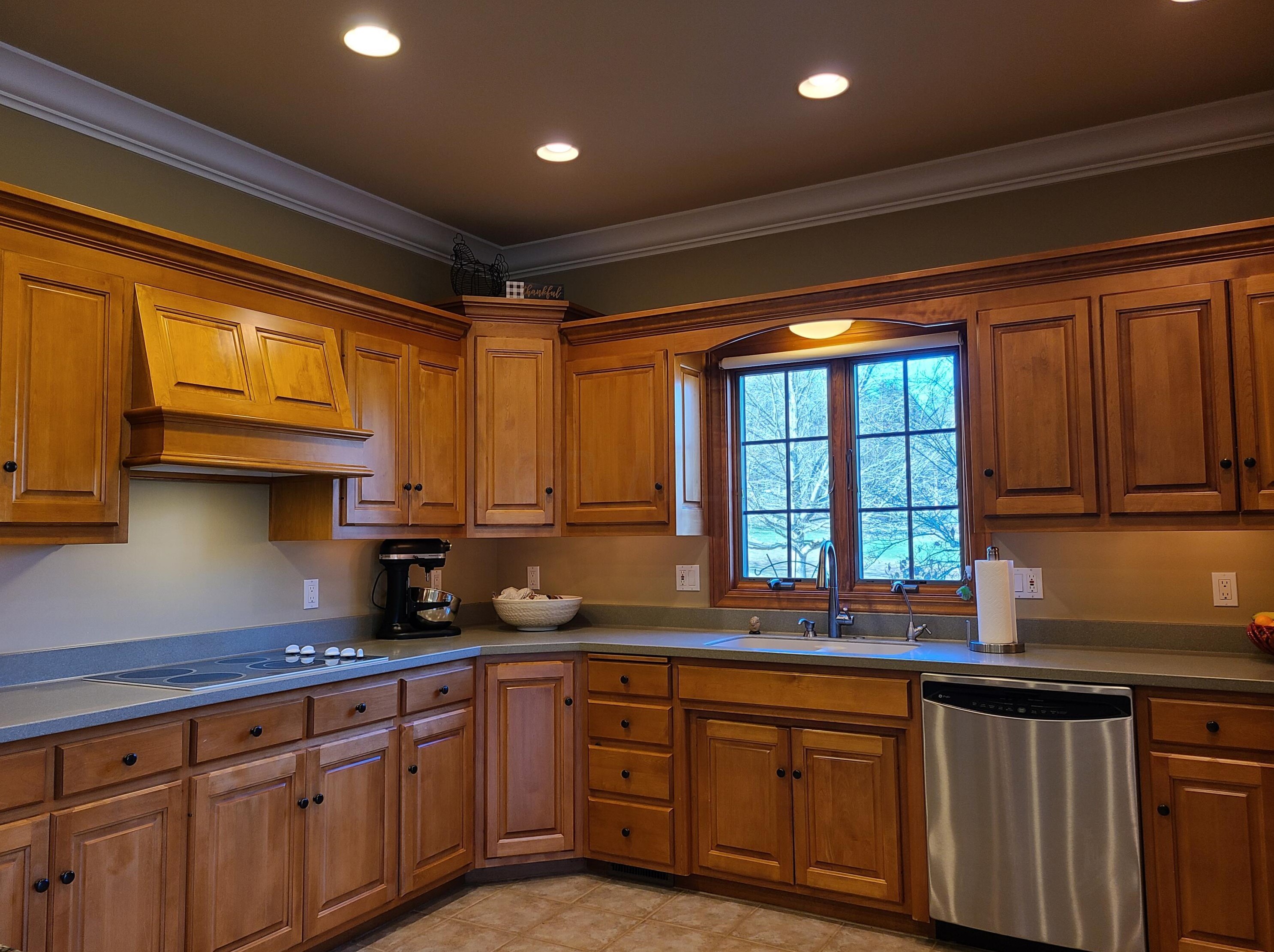 1780 Spring Dr, Zanesville, OH 43701