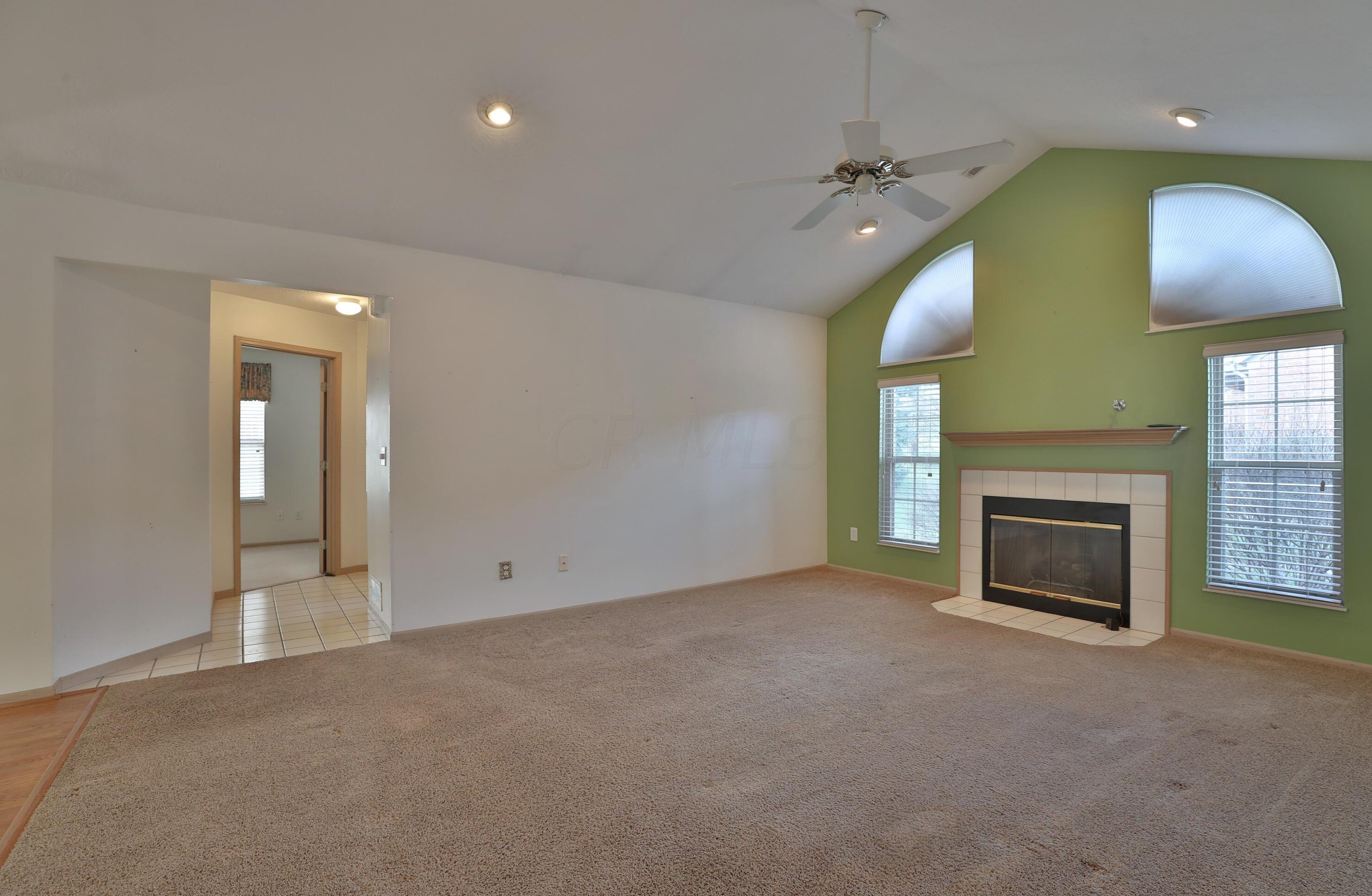 997 Vlg Brk Way, Columbus OH 43235-5033 exterior