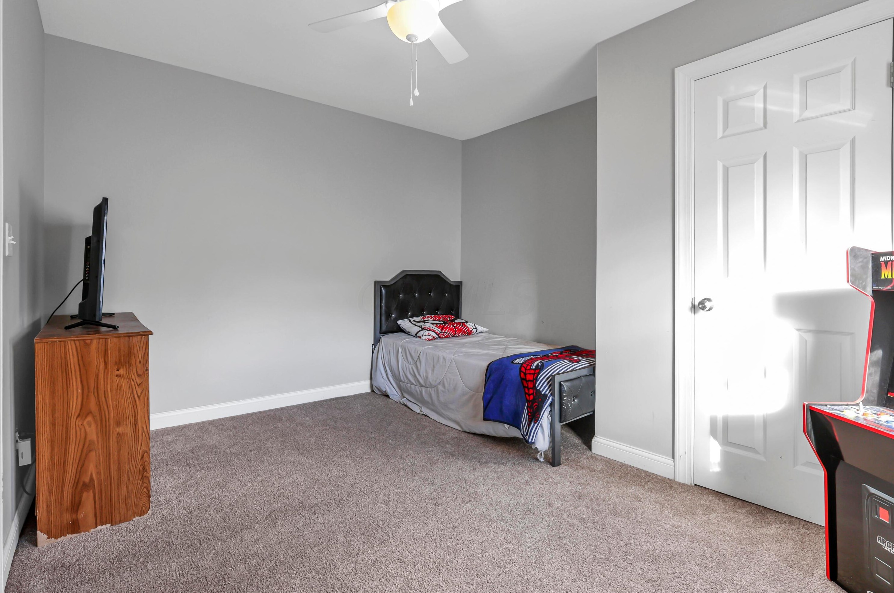 1722 Laurel Ave, Columbus OH 43223-2821 exterior