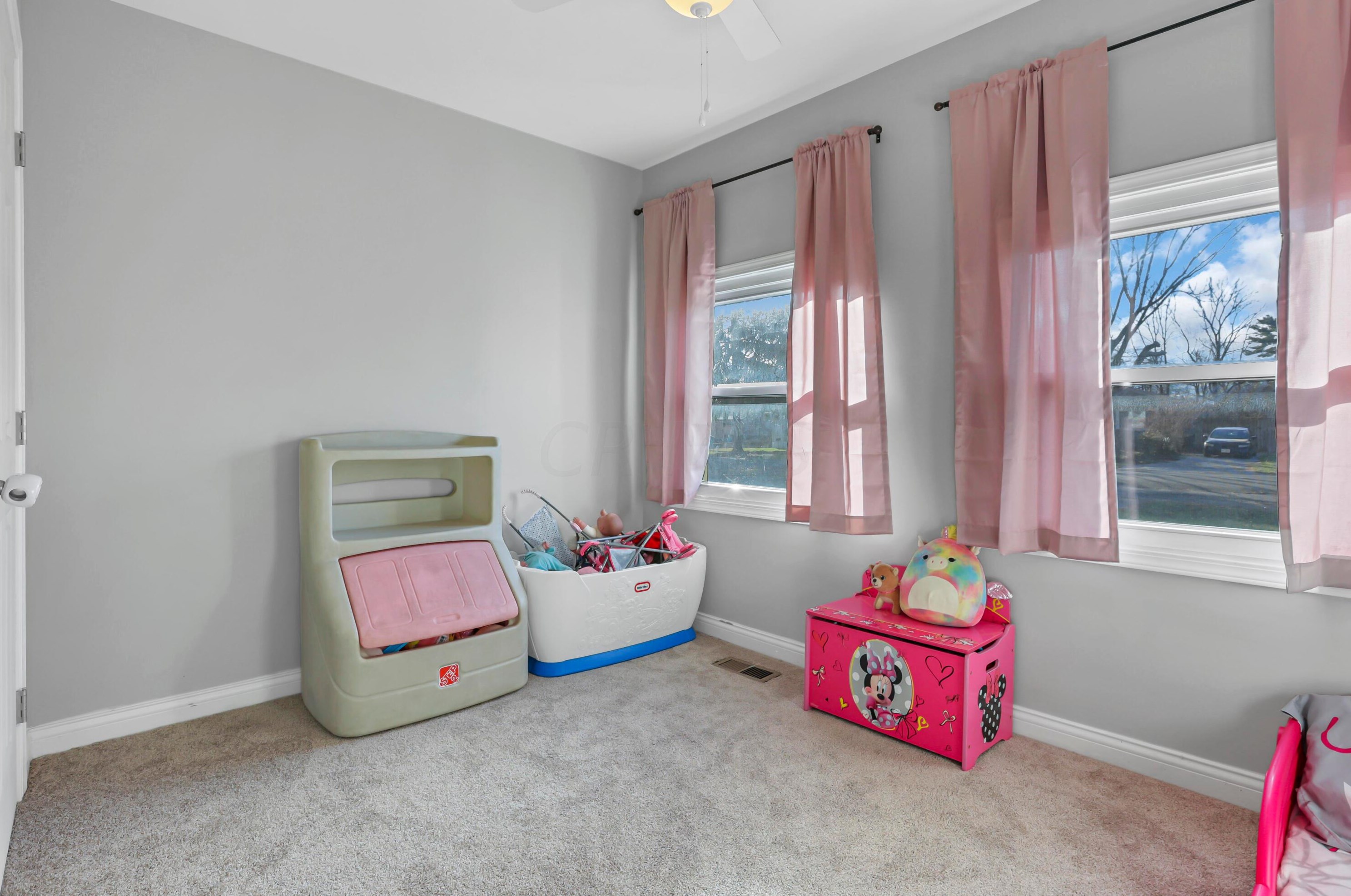 1722 Laurel Ave, Columbus OH 43223-2821 exterior