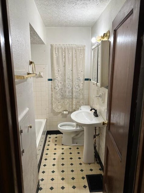 1442 20th Ave, Columbus OH  43211-2512 exterior