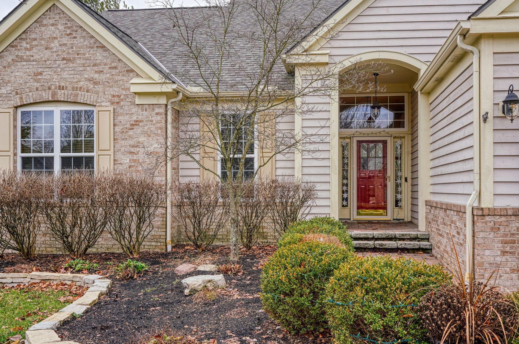 680 Covered Bridge Dr, Delaware, OH 43015