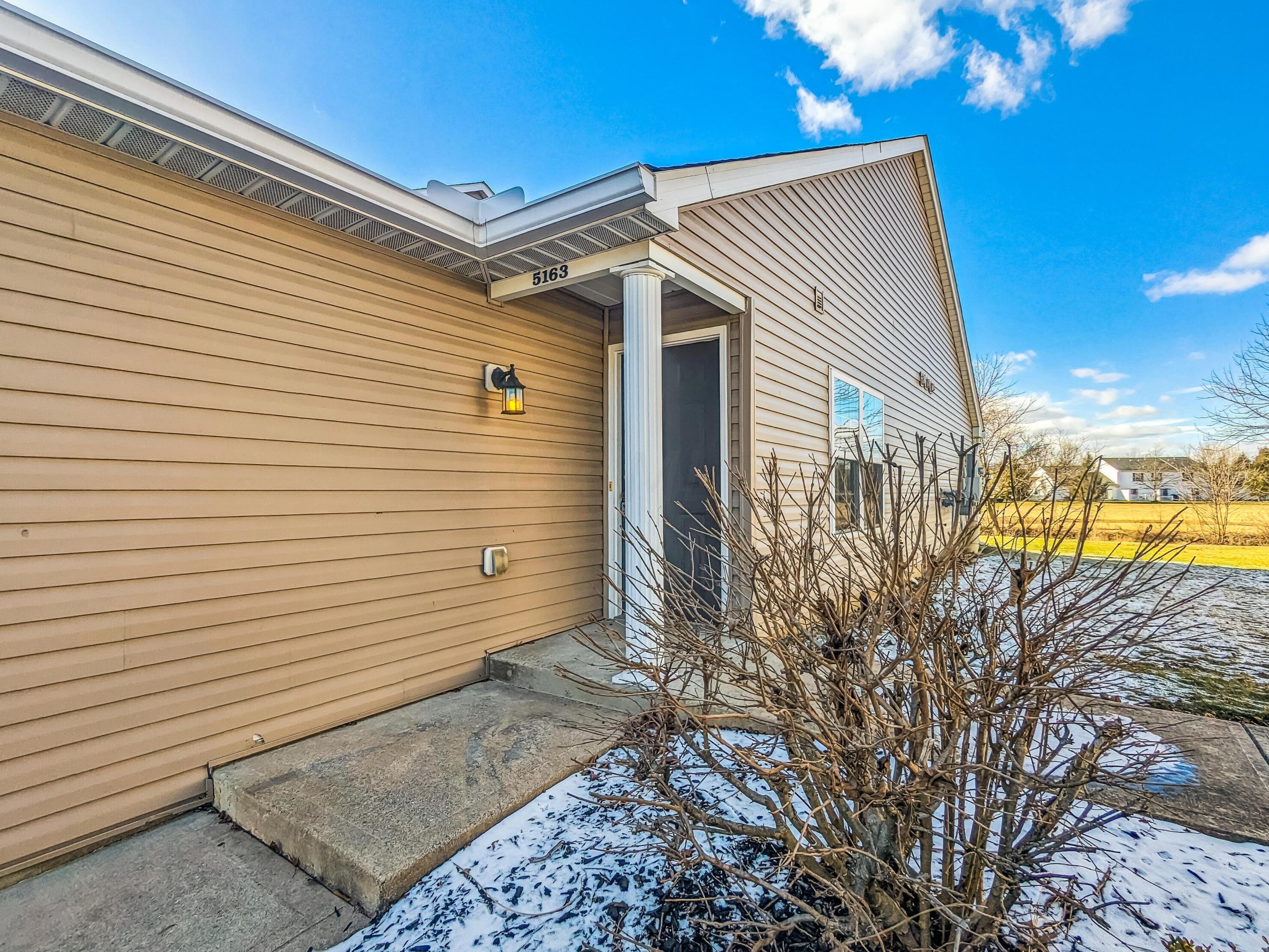 5163 Mantua Dr, Cnl Wnchstr, OH 43110-7922