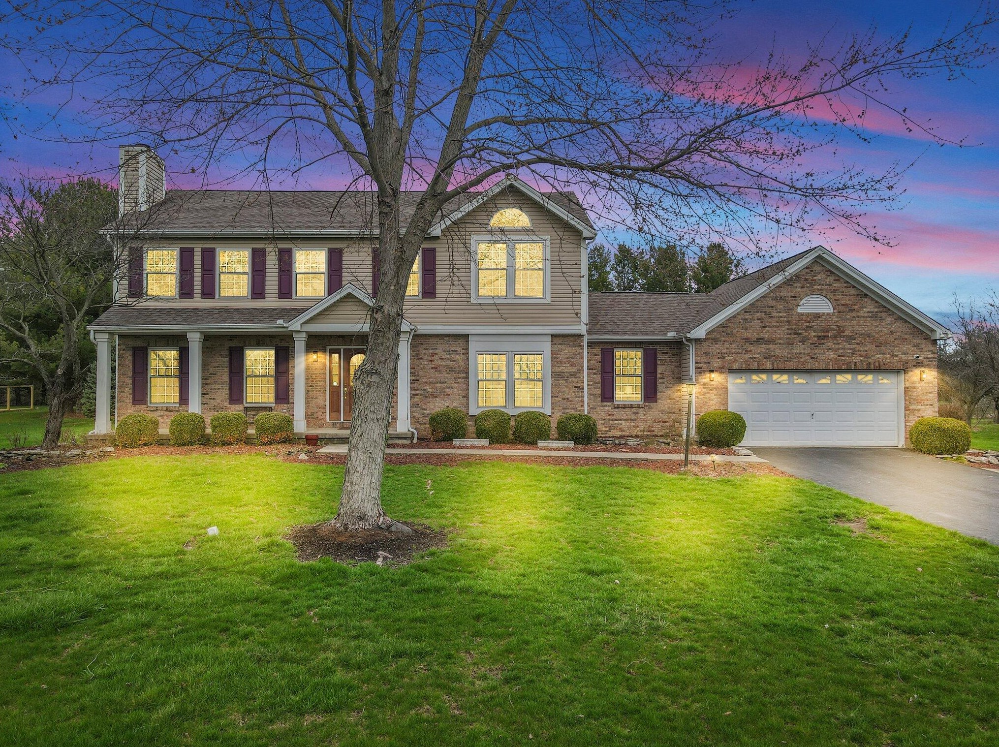 8028 Morris Rd, Hilliard, OH 43026-9747