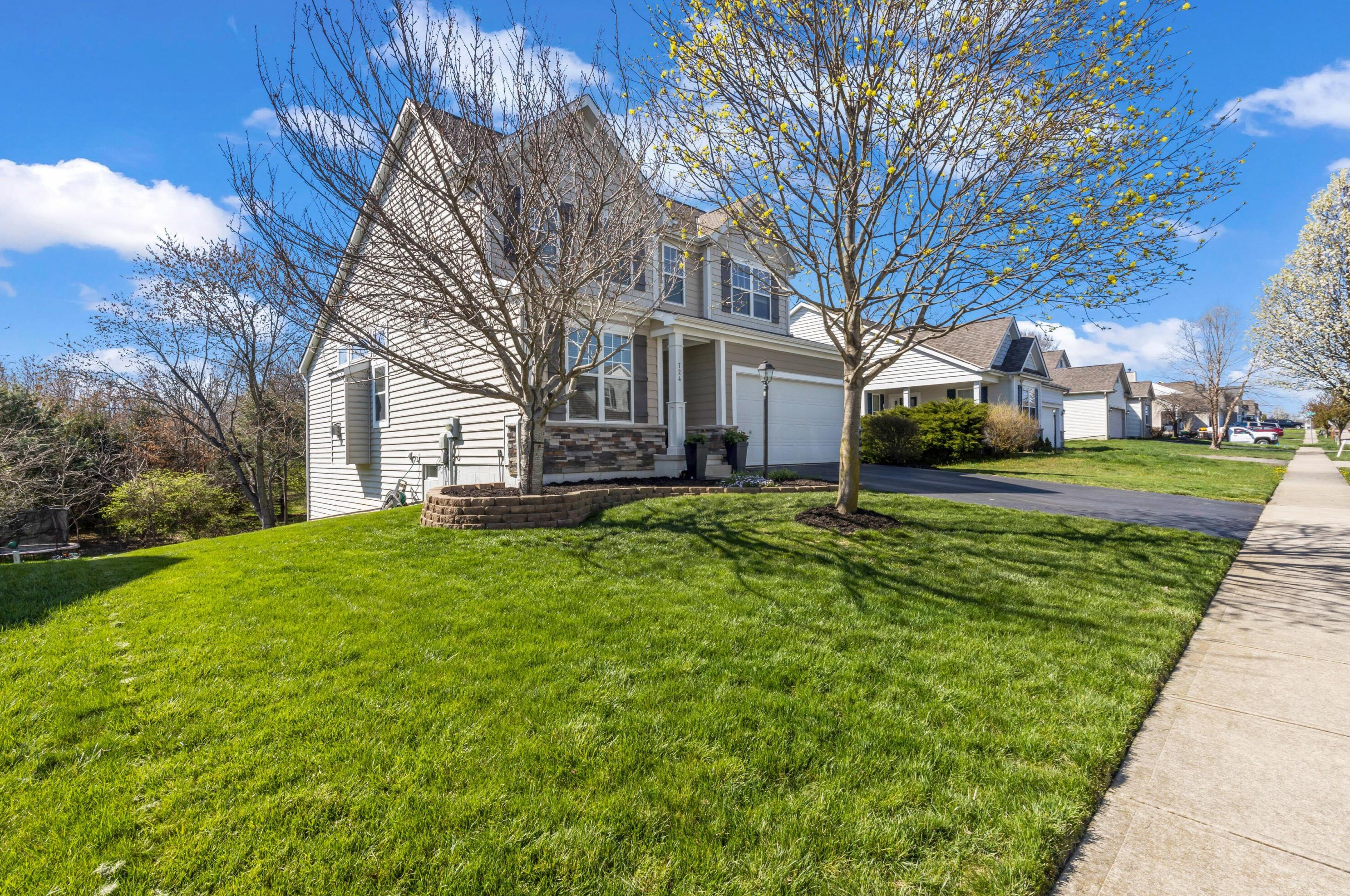 724 Brevard Cir, Pickerington, OH 43147-7855