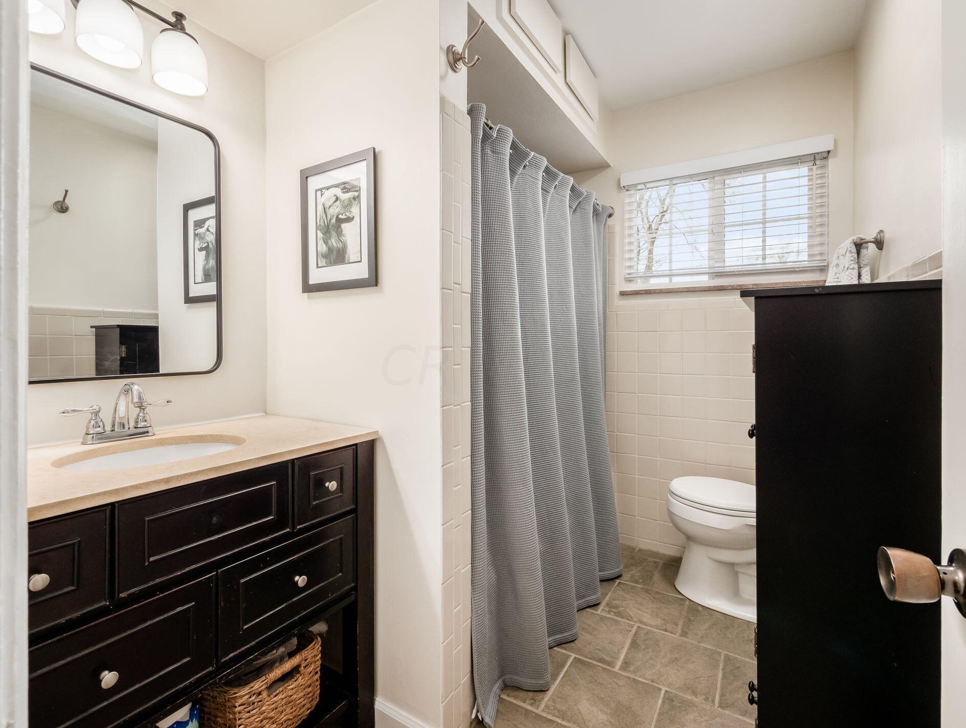 2170 Ridgecliff Rd, Columbus OH  43221-1820 exterior