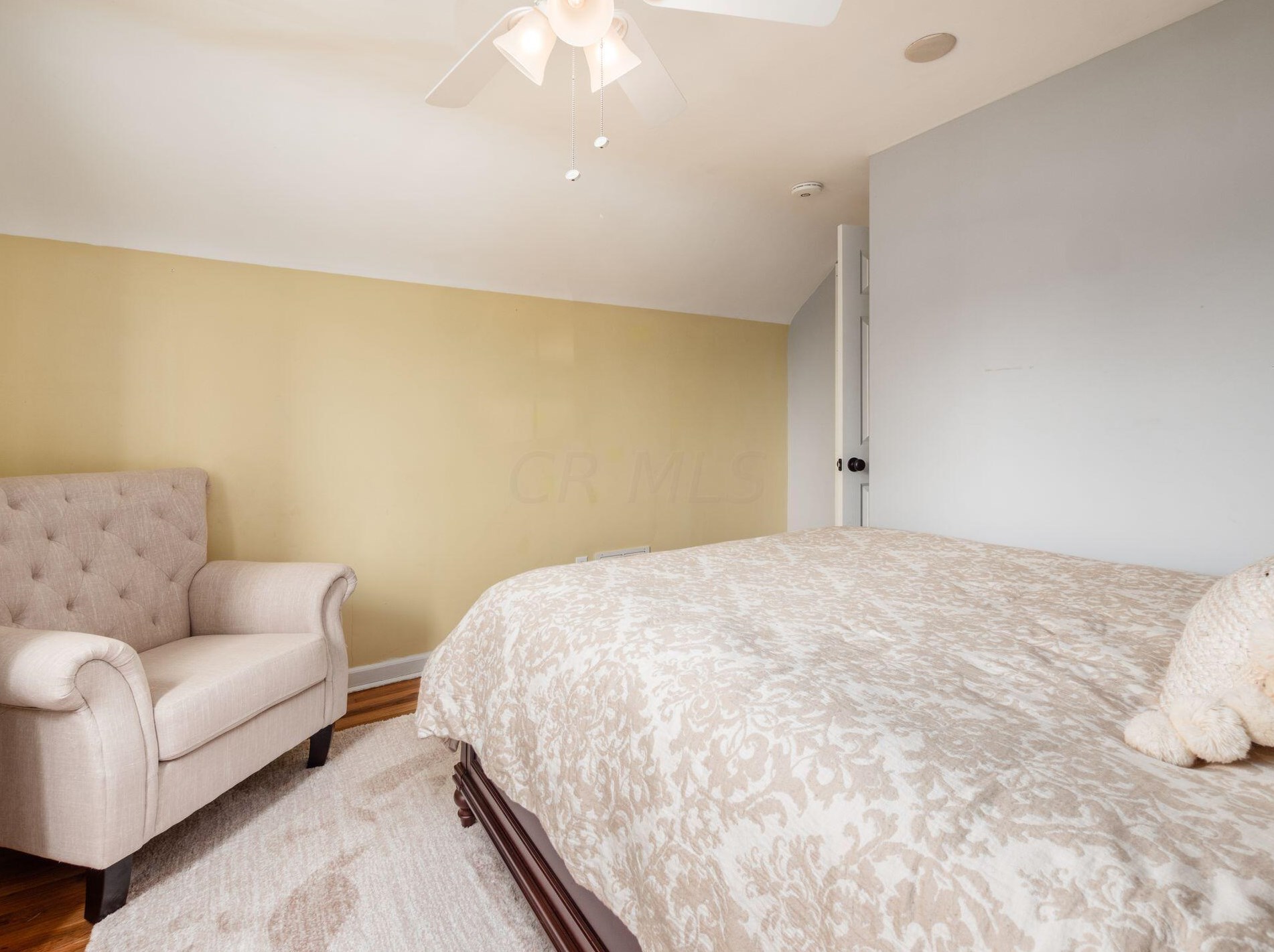 2170 Ridgecliff Rd, Columbus OH  43221-1820 exterior