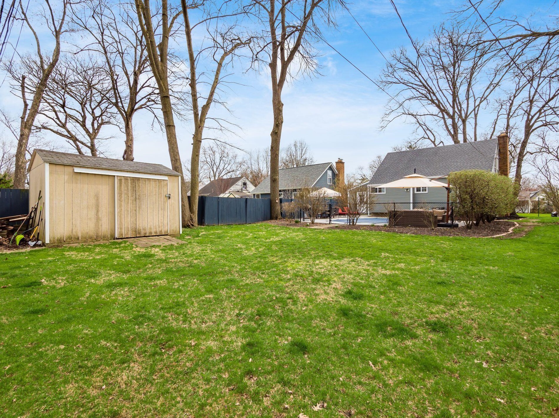 2170 Ridgecliff Rd, Columbus OH  43221-1820 exterior