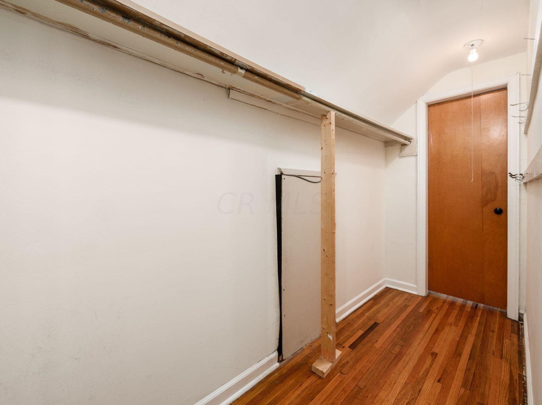 2170 Ridgecliff Rd, Columbus OH  43221-1820 exterior