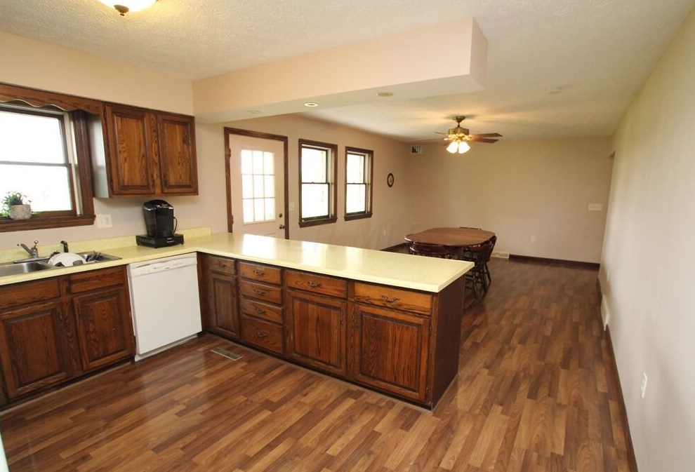 11946 Yankeetown Pike, Mount Sterling OH  43143-9513 exterior