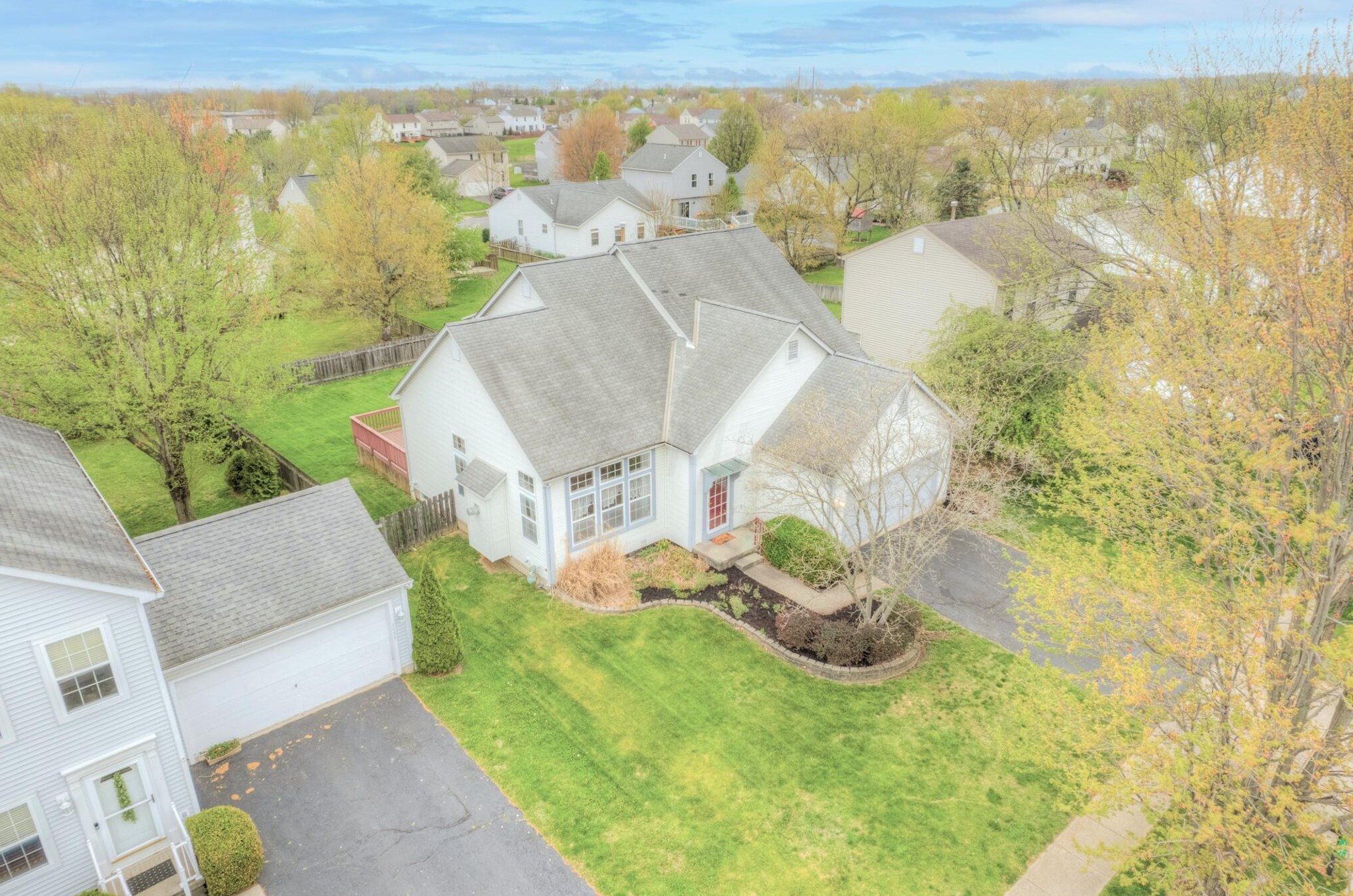 1541 Scenic Valley Pl, Lancaster, OH 43130-8472
