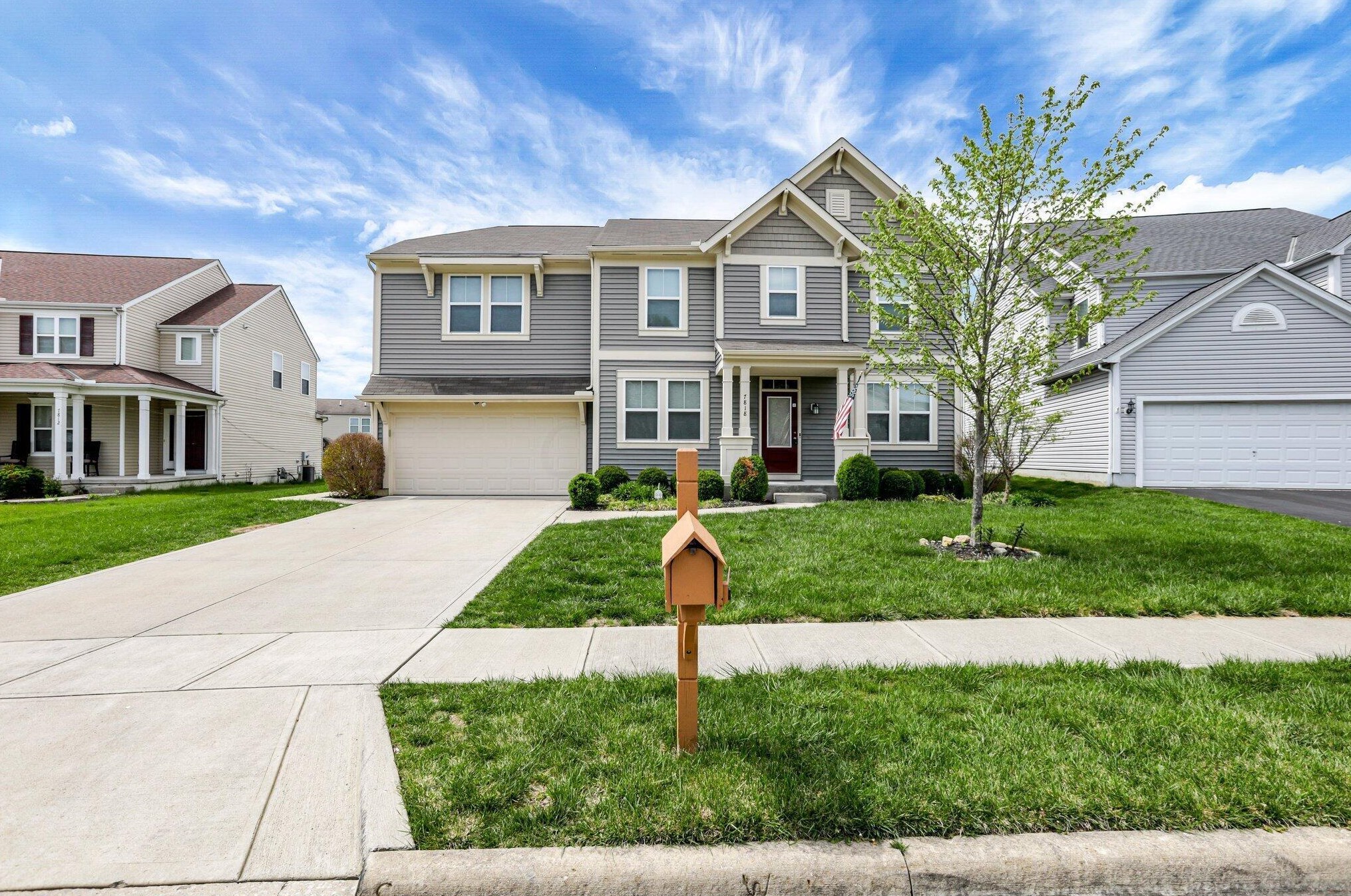 7818 Narrow Leaf Ct, Blacklick, OH 43004
