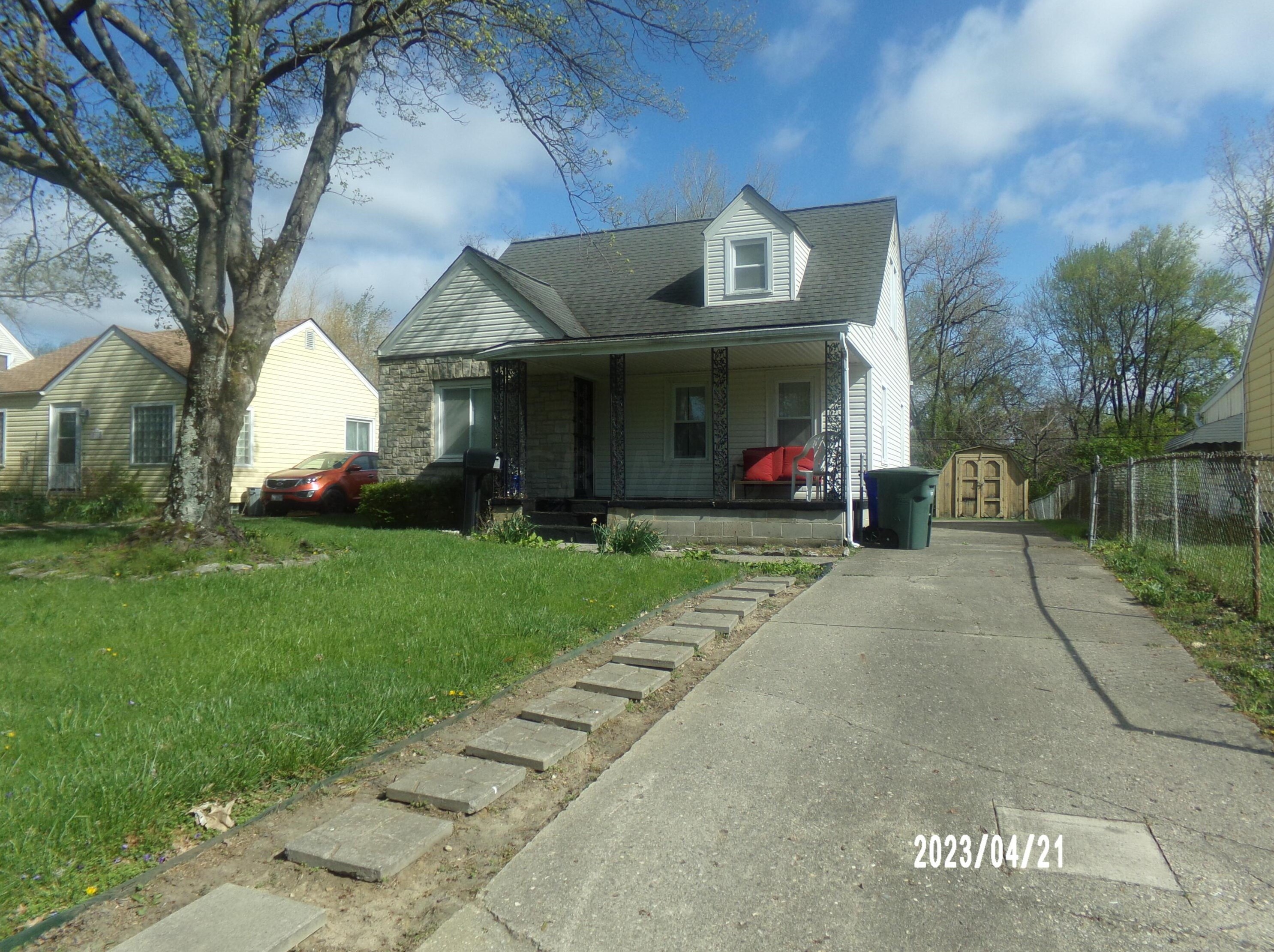 2108 Middlehurst Dr, Columbus, OH 43219-1234