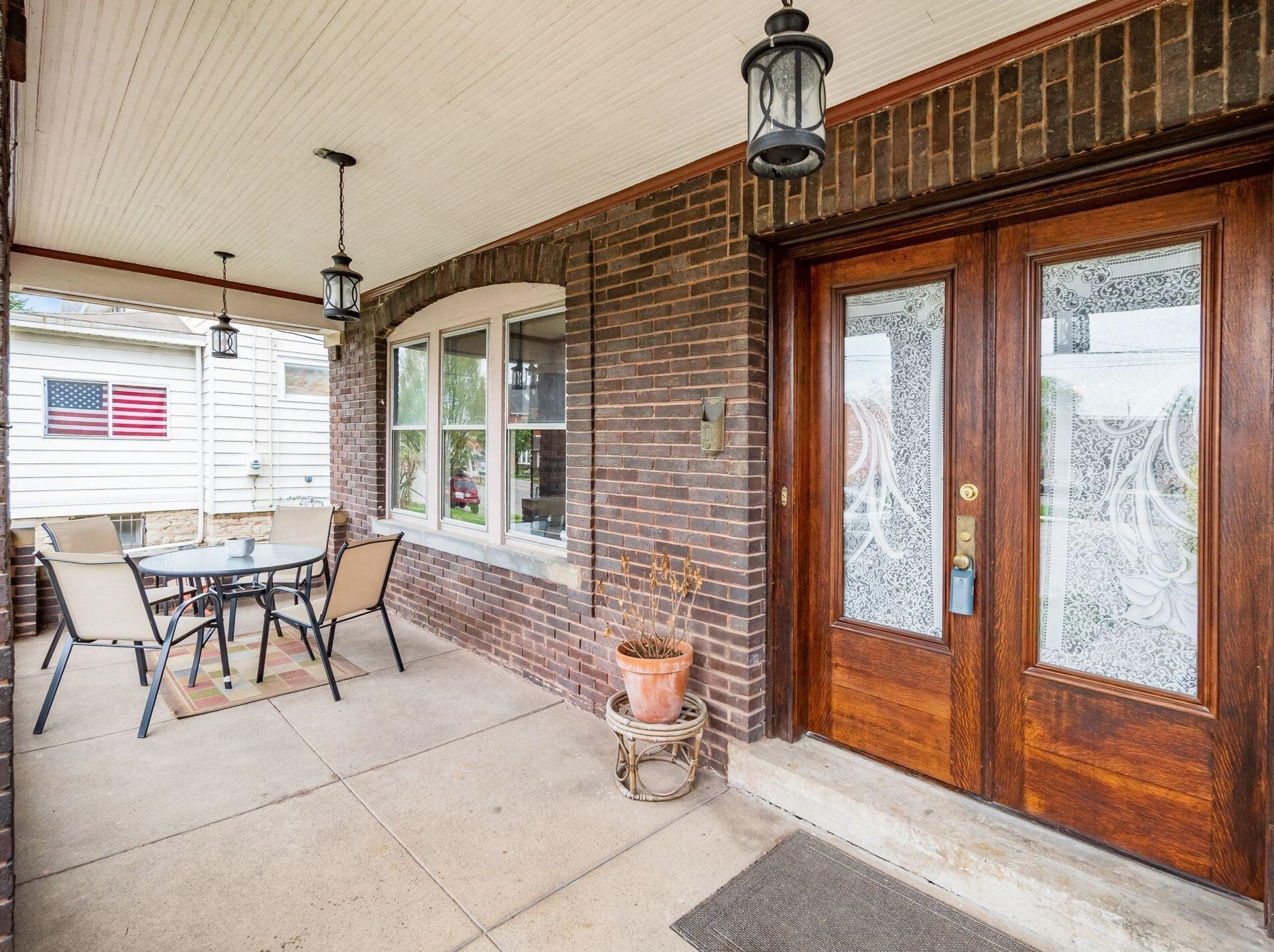 1557 High St, Columbus OH  43201-1154 exterior