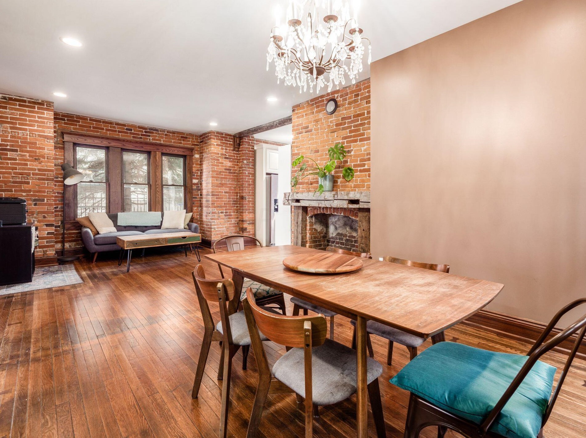 1557 High St, Columbus OH  43201-1154 exterior