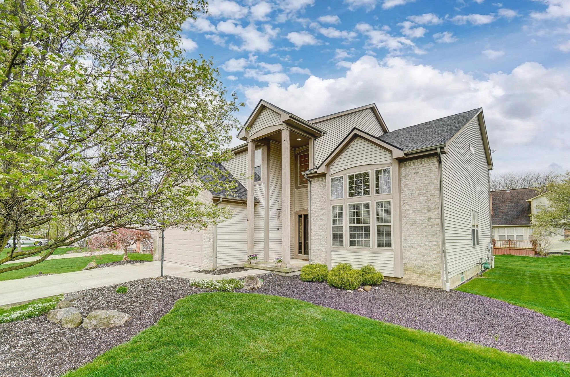 5601 Westbriar Dr, Hilliard, OH 43026-8506