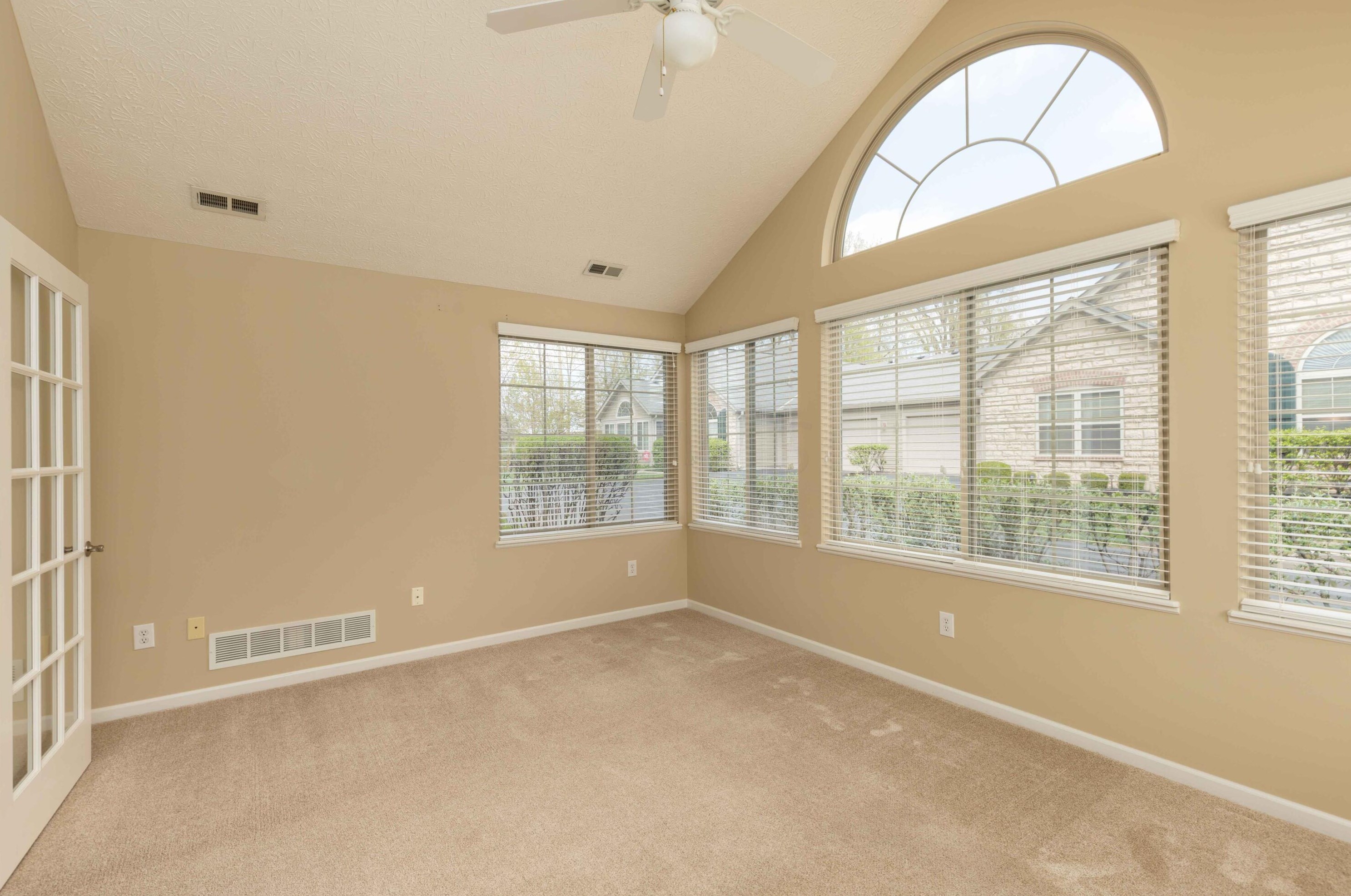 679 Old Dover Rd, Westerville OH  43082-6459 exterior