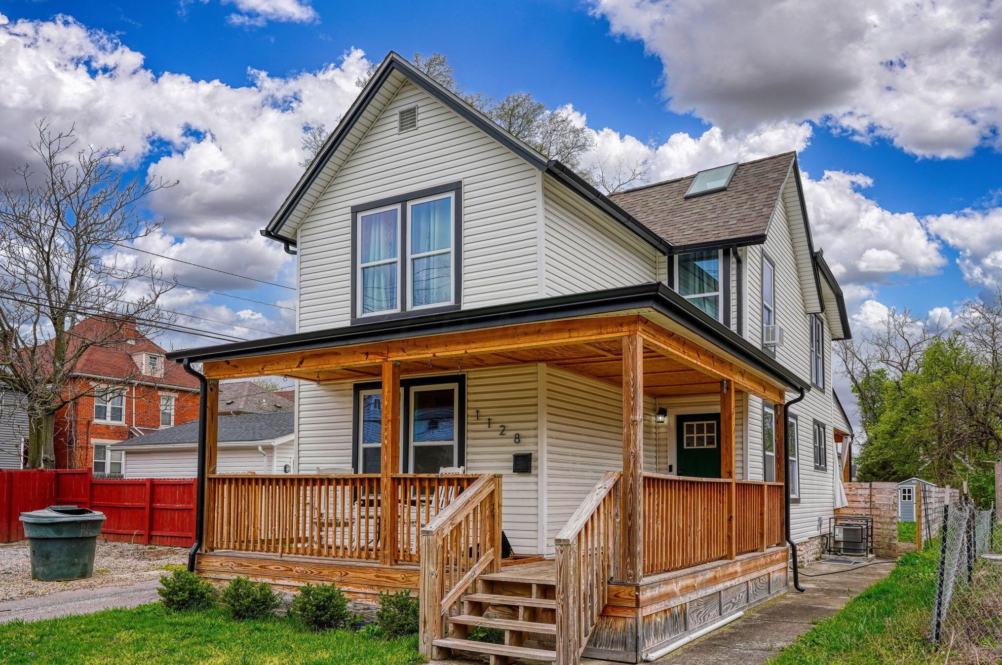 1128 Columbus St, Columbus OH  43206-1604 exterior