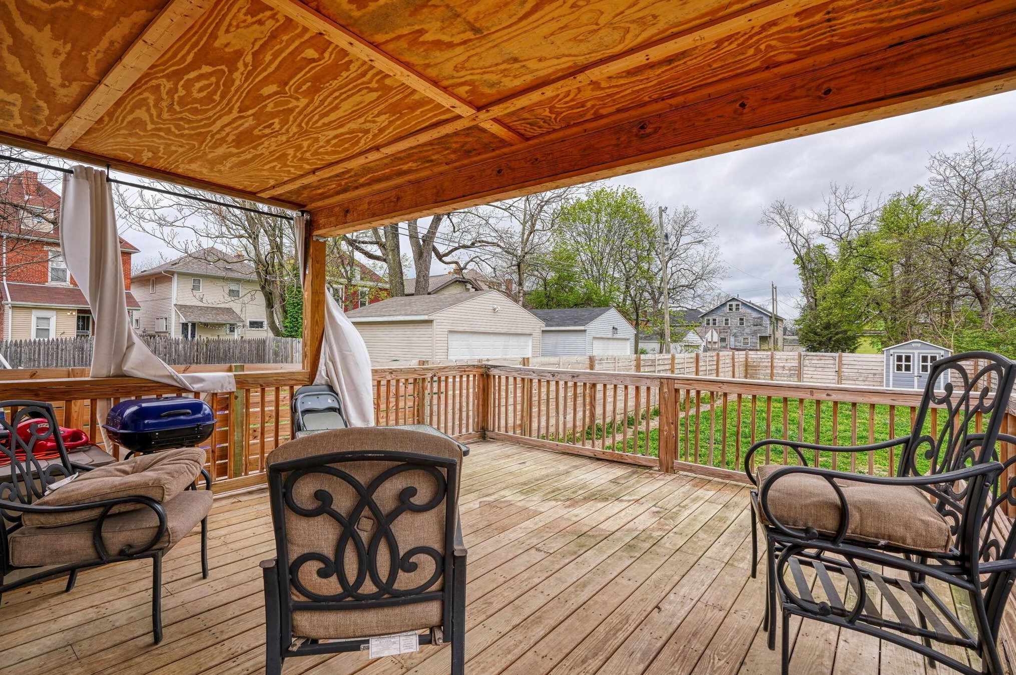 1128 Columbus St, Columbus OH  43206-1604 exterior