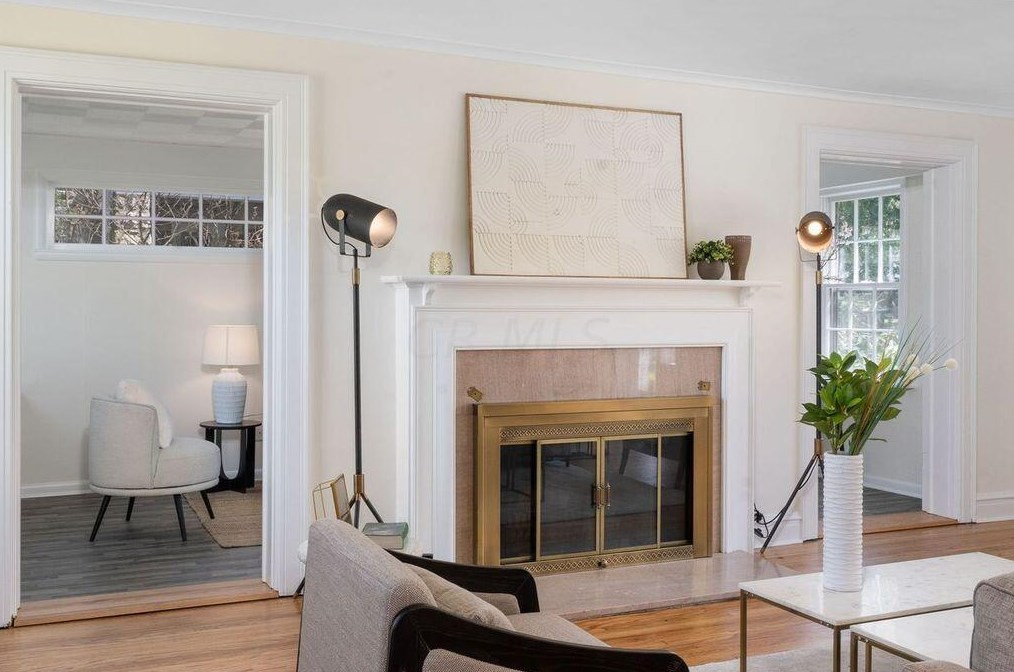 170 Jeffrey Pl, Columbus OH  43214-1704 exterior