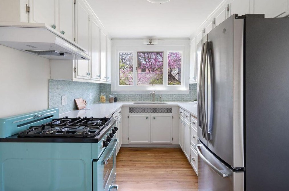 170 Jeffrey Pl, Columbus OH  43214-1704 exterior