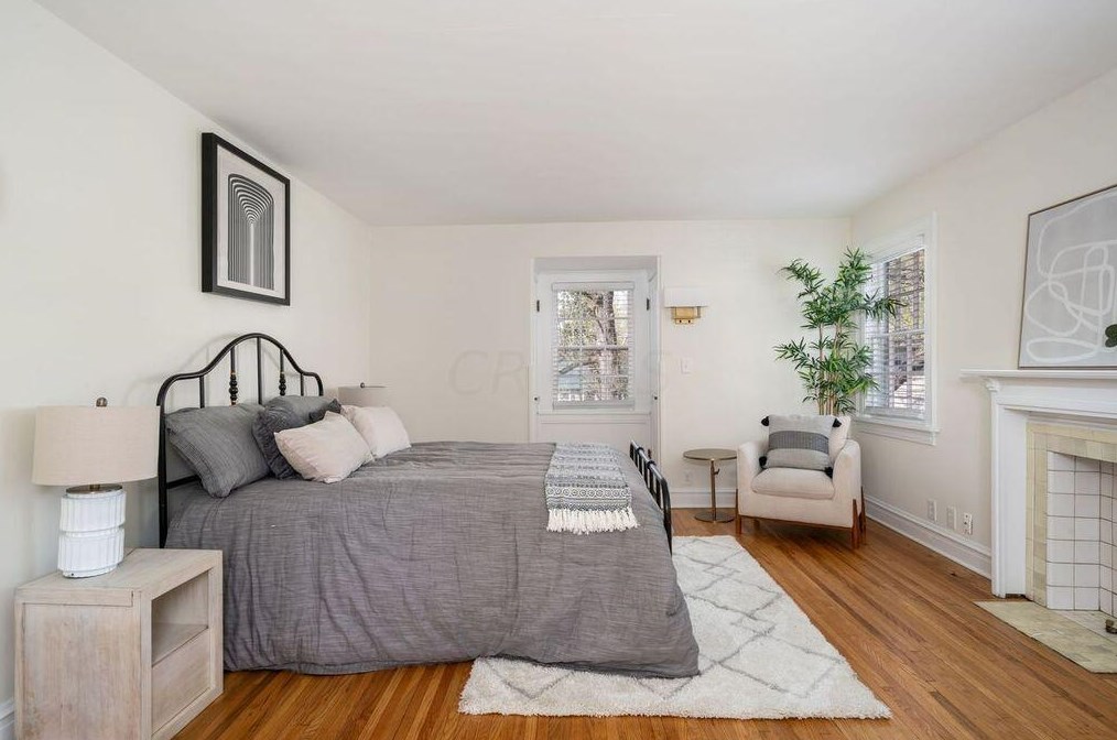 170 Jeffrey Pl, Columbus OH  43214-1704 exterior