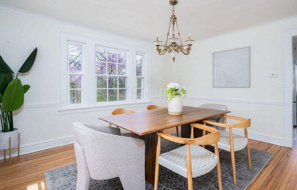 170 Jeffrey Pl, Columbus OH  43214-1704 exterior