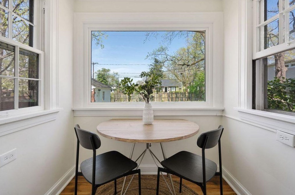 170 Jeffrey Pl, Columbus OH  43214-1704 exterior