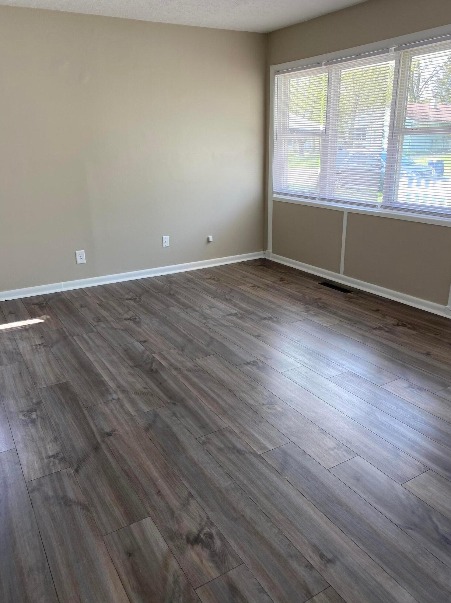 2282 Century Dr, Columbus OH  43211-1920 exterior