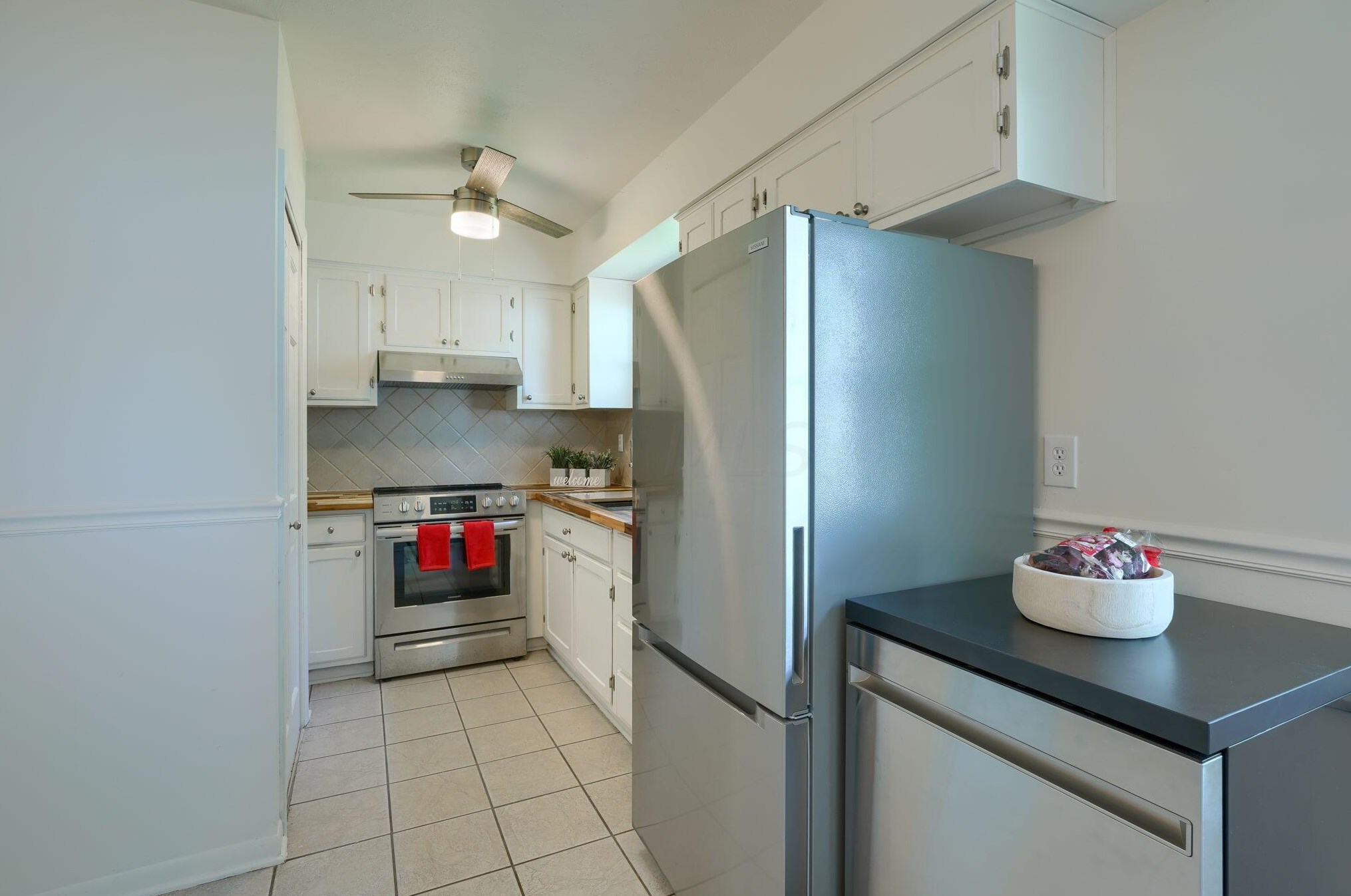 437 Stygler Rd, Columbus OH  43230-2027 exterior