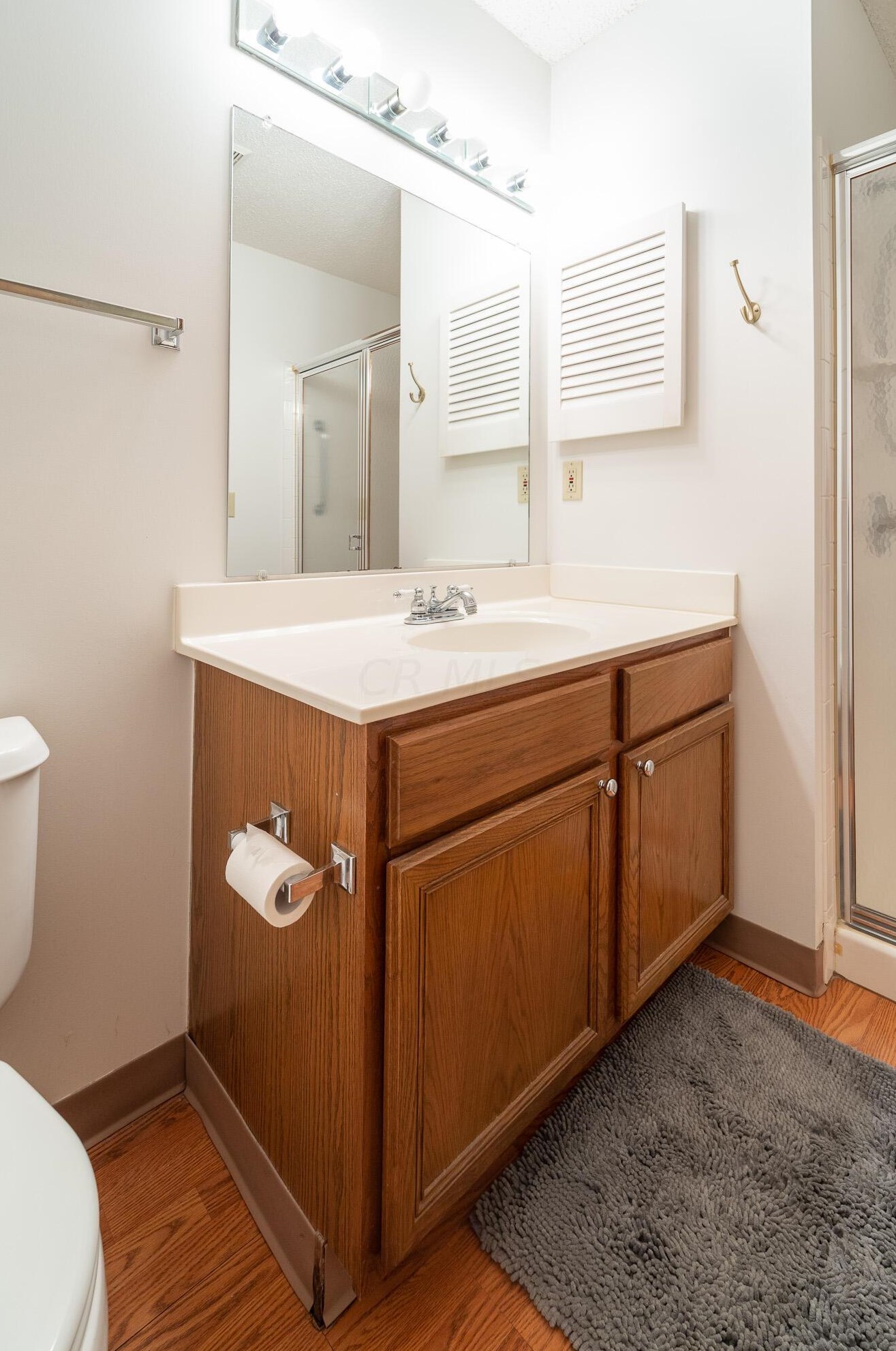 148 Oak Crk Pl, Columbus OH 43230-8102 exterior