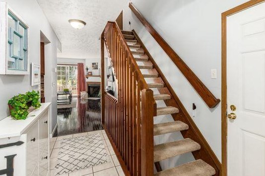 1764 Bennigan Dr, Hilliard, OH 43026-8596