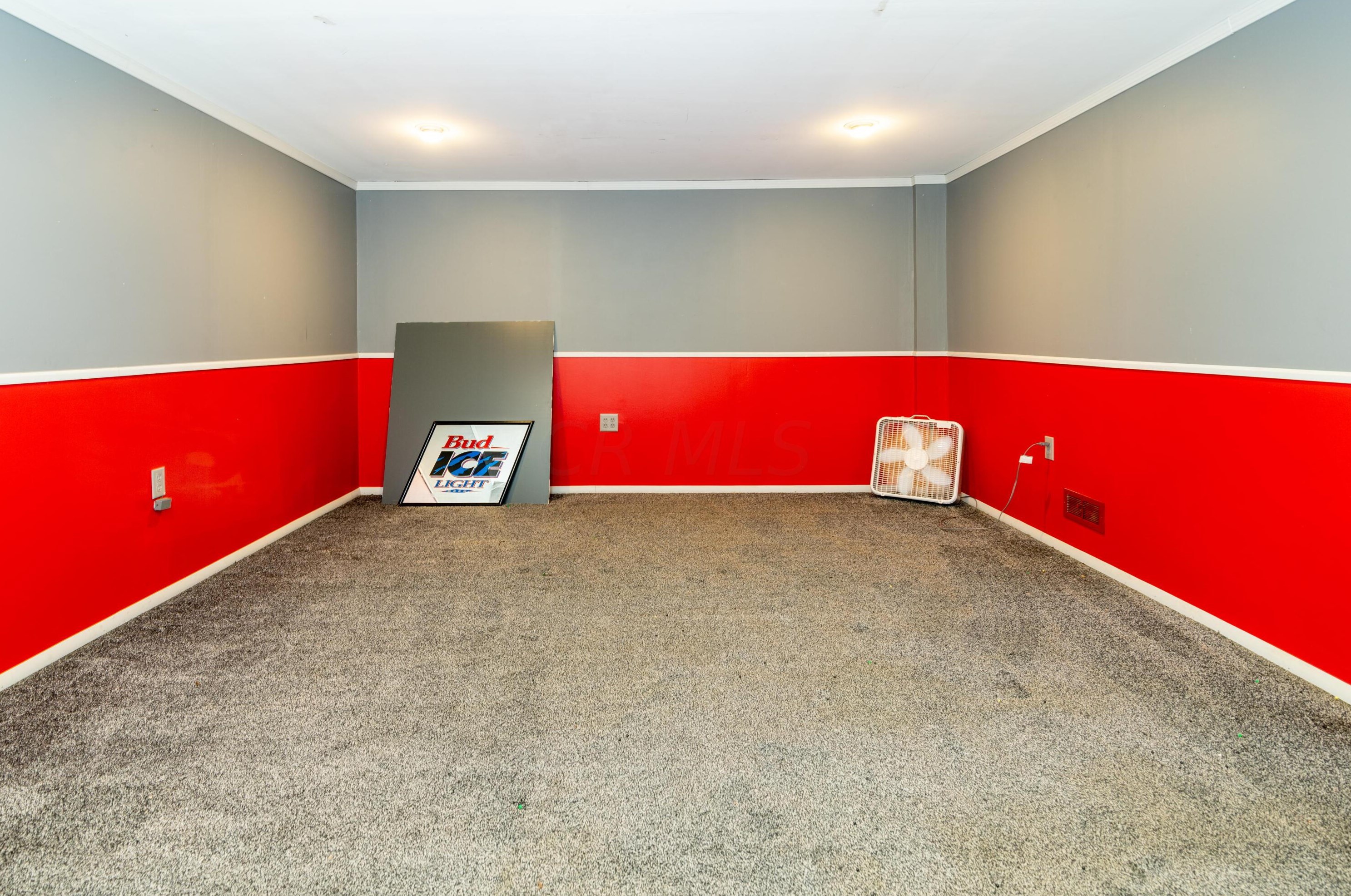 3434 Negley Rd, Columbus OH  43232-5903 exterior