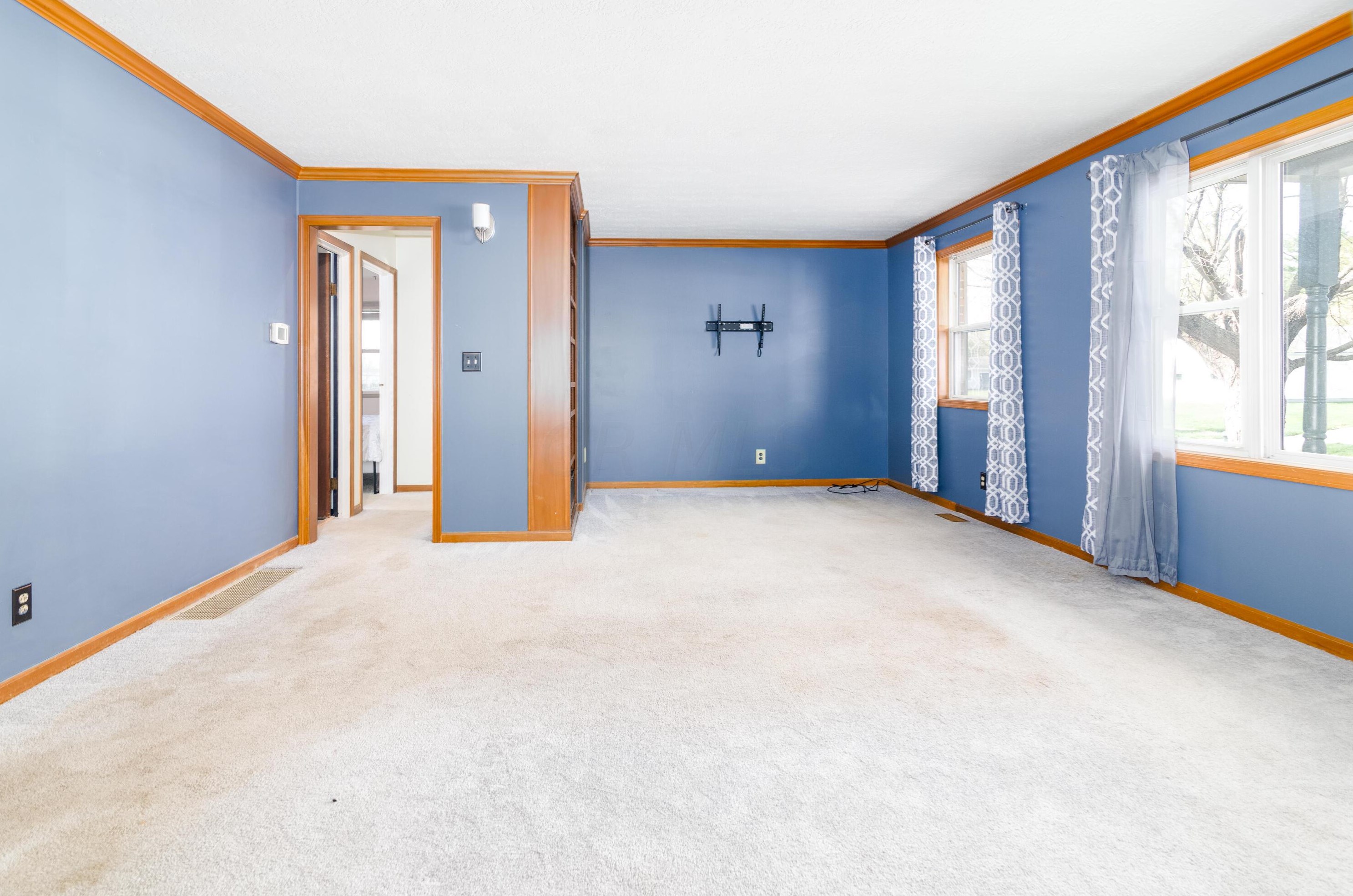 3434 Negley Rd, Columbus OH  43232-5903 exterior