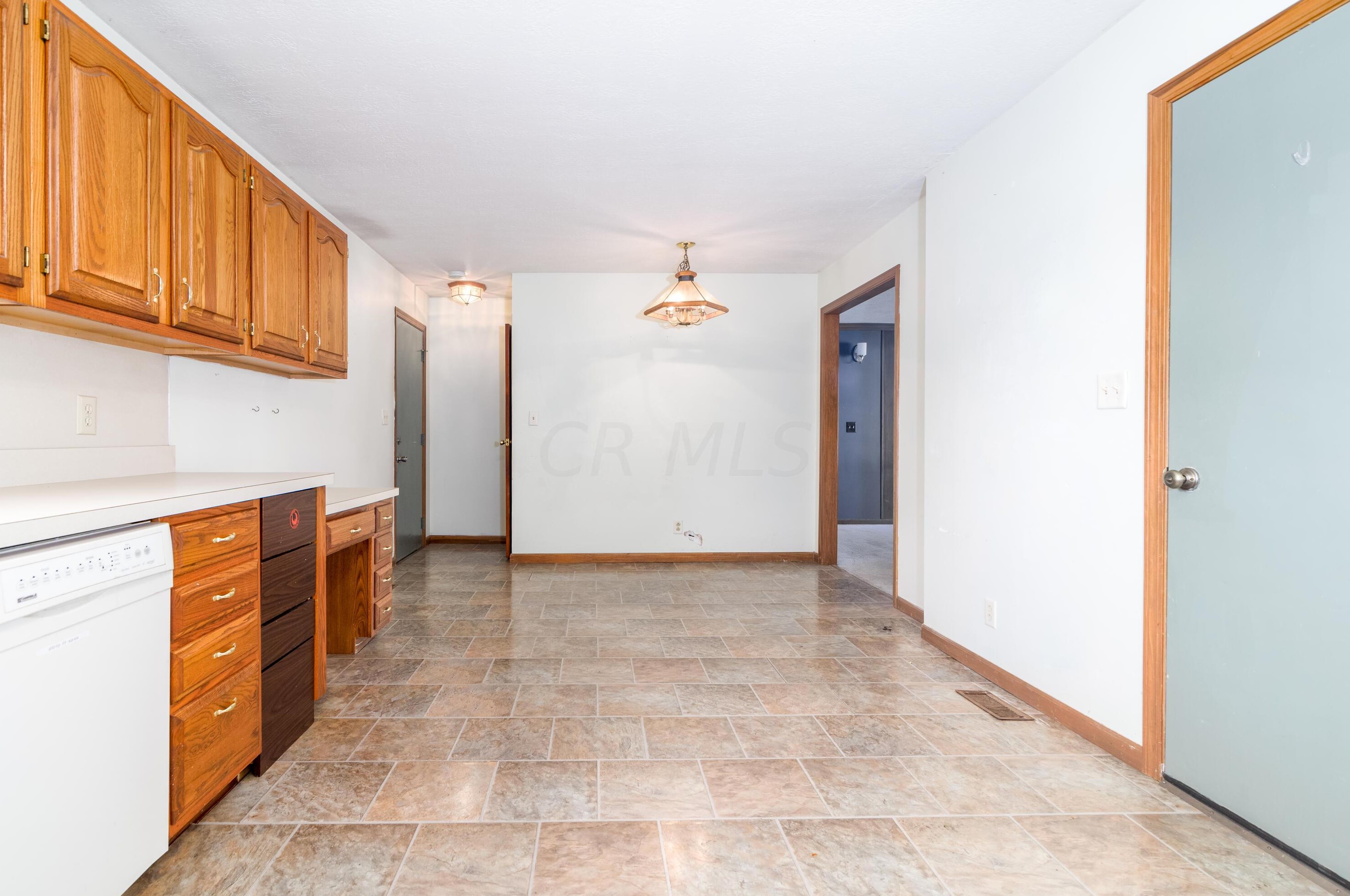 3434 Negley Rd, Columbus OH  43232-5903 exterior