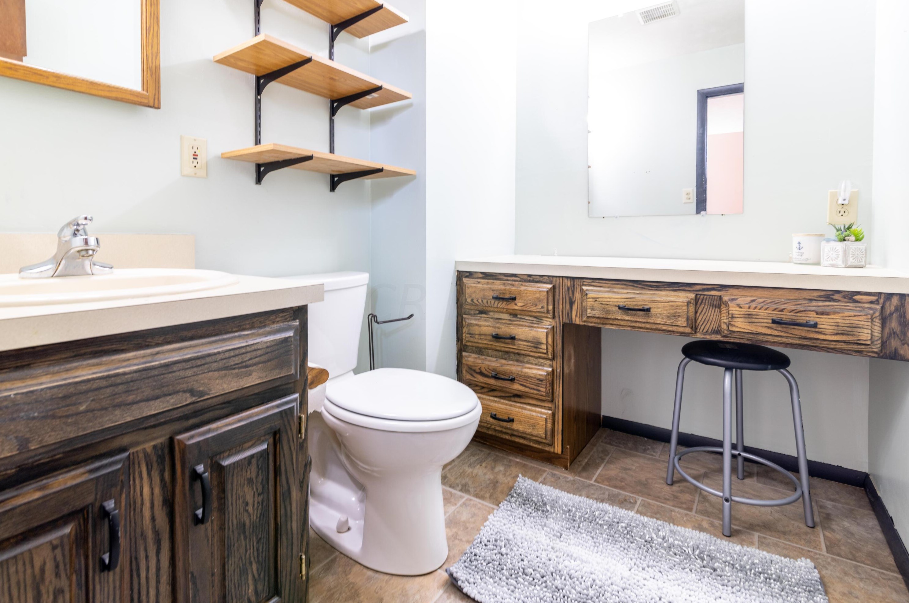 3434 Negley Rd, Columbus OH  43232-5903 exterior