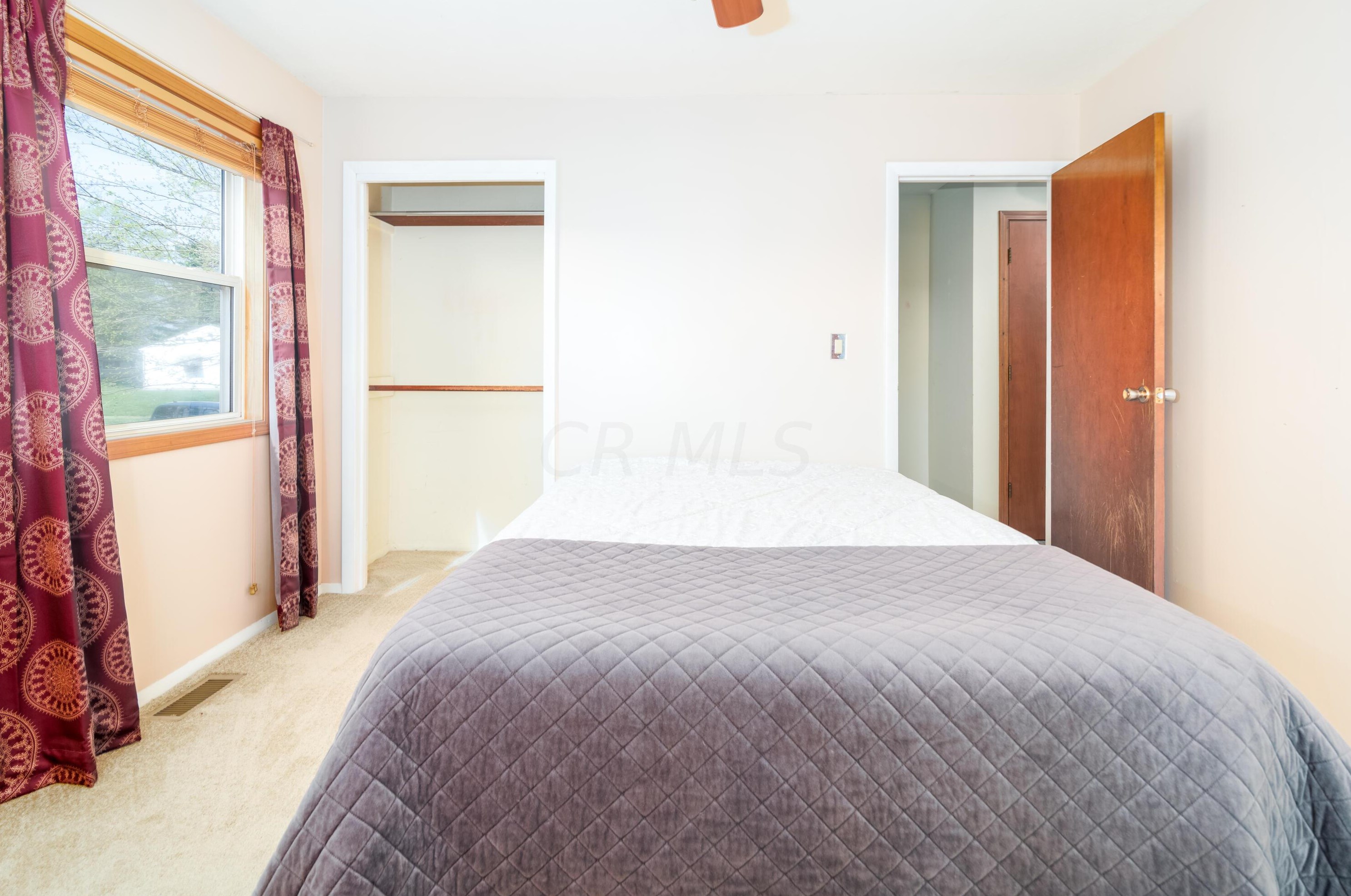 3434 Negley Rd, Columbus OH  43232-5903 exterior