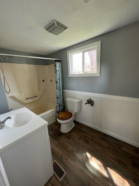 606 Newark Ave, Thornville OH  43076-9352 exterior